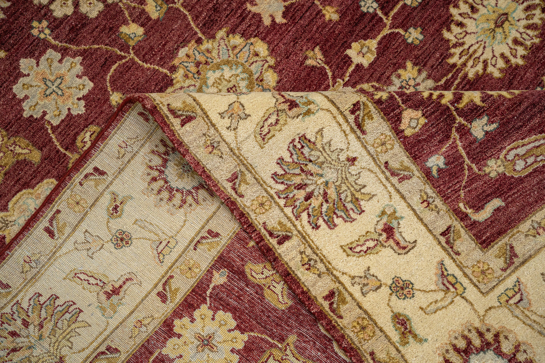 Handknotted Modern Carpet DIA: 0000 Zigler, Red & Ivory