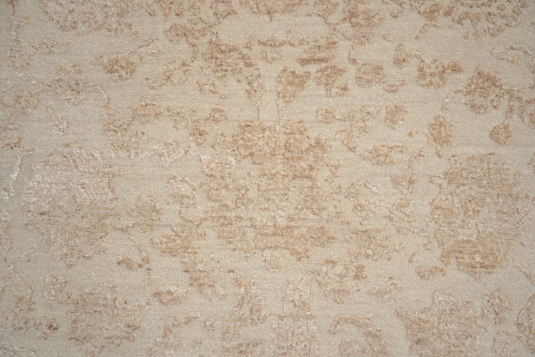 Handknotted Rug  DIA- 1058 JK-A Dark Vanilla & Beaver