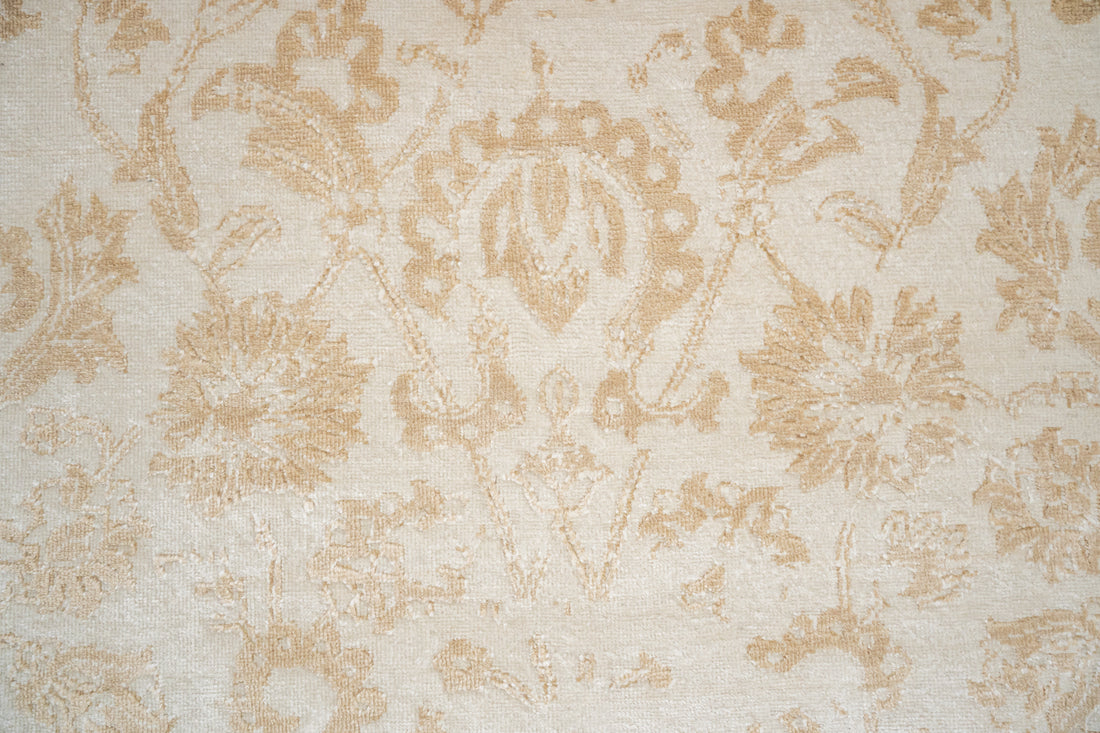 HANDKNOTTED RUG DIA- 1080 M-28, Ivory & Gold