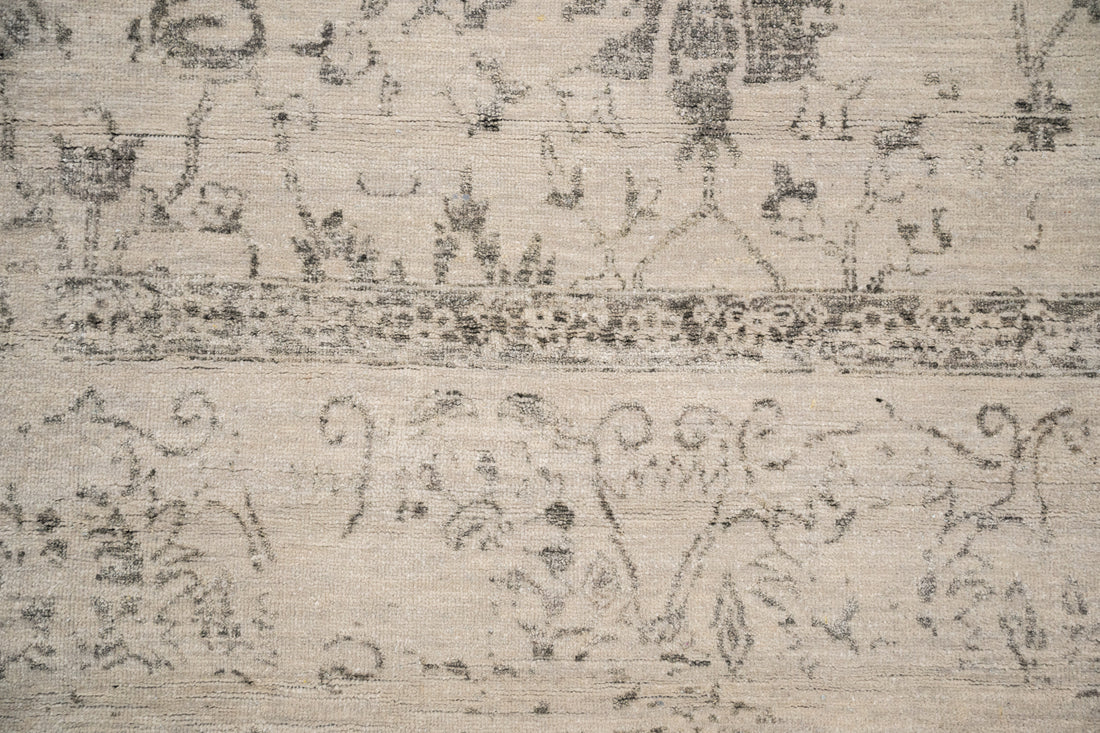 Handknotted Carpet, DIA - 1145 Vase 3 Dark Vanilla & Grey