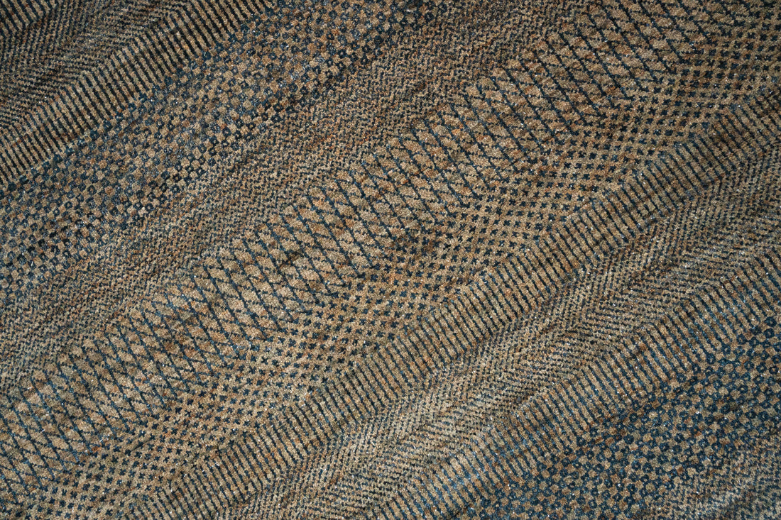 Handknotted Carpet, DIA - 1168 MCN, Natural & Black