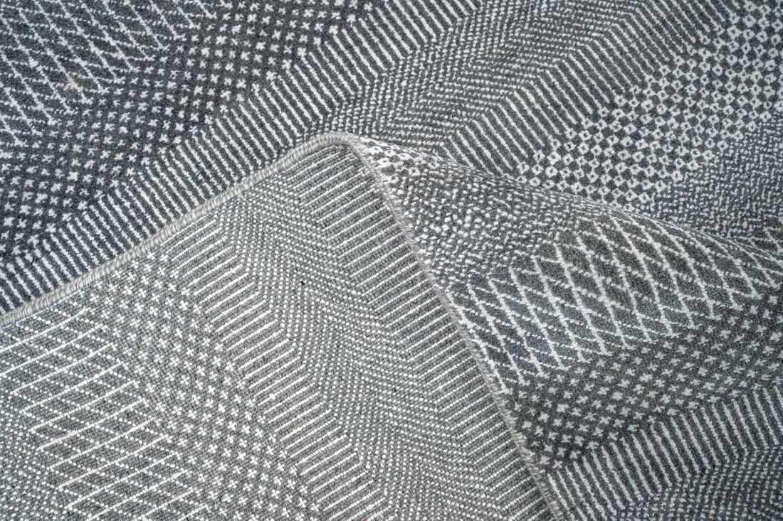 Handknotted Carpet, DIA - 1191 MCN, Grey & White
