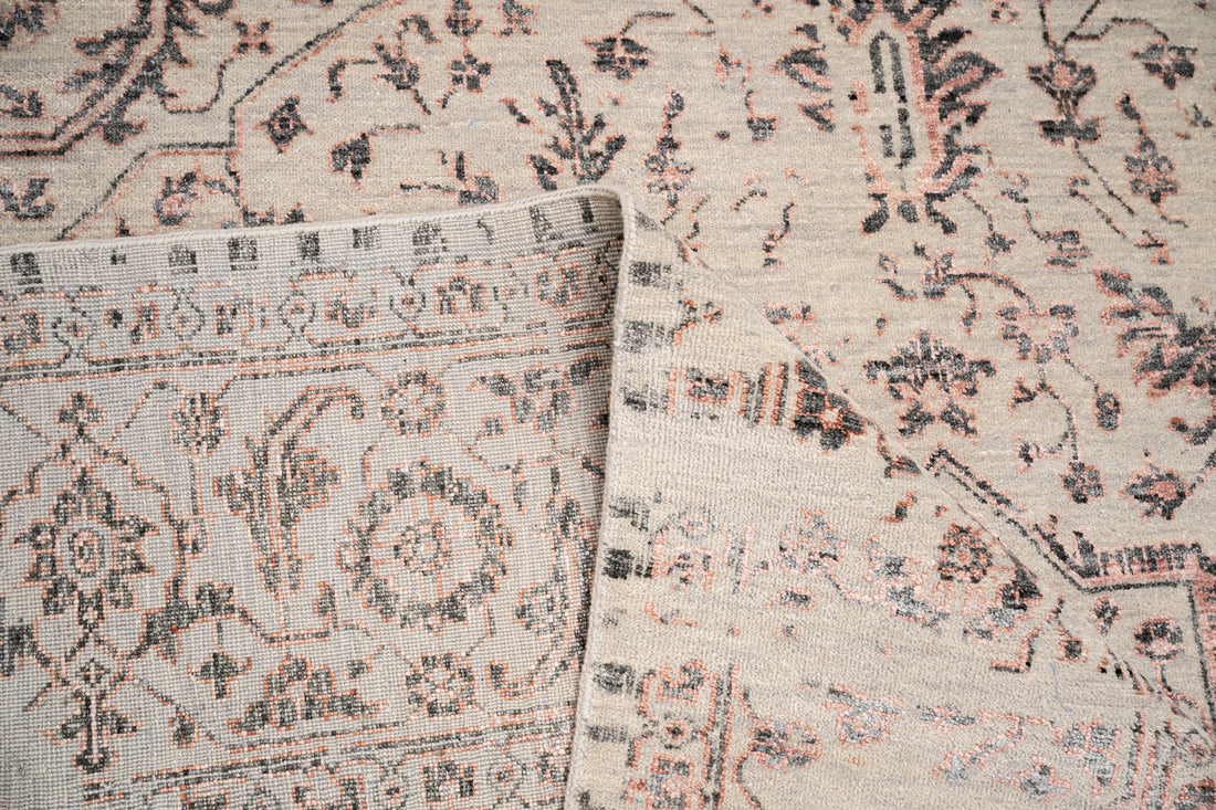 Handknotted Carpet, DIA - 1322 SERAPI, Dark Vanilla & Grey