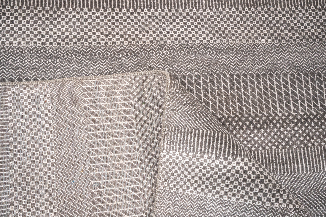 Handknotted Carpet, DIA - 146 MCN, Grey Silver