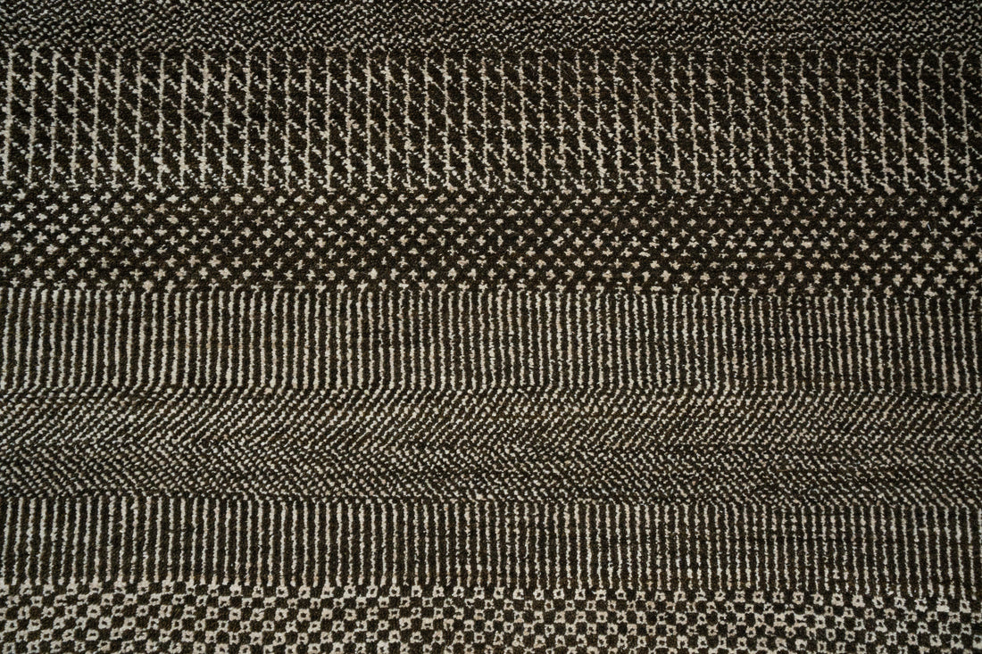Handknotted Carpet, DIA - 1498 MCN, Grullo & Smoky Black