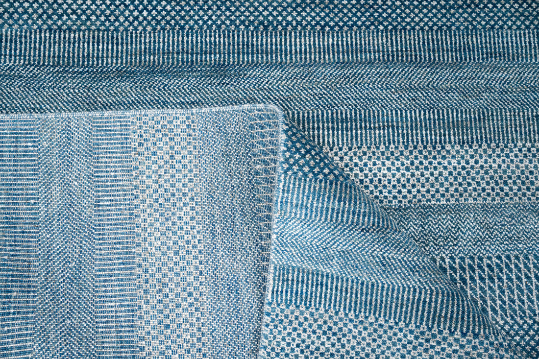 Handknotted Carpet, DIA - 1502 MCN, Blue & Silver