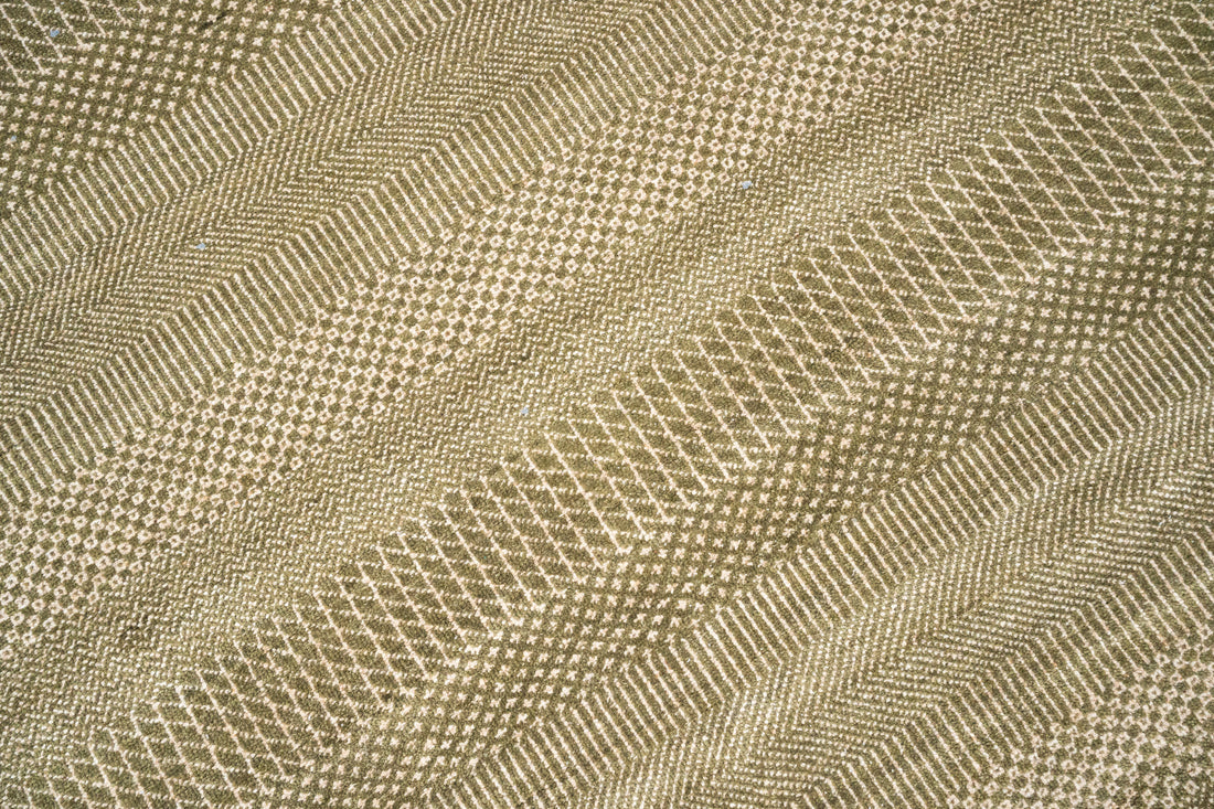 Handknotted Carpet, DIA - 1519 MCN, Green & Ivory