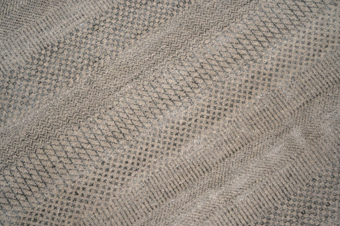 Handknotted Carpet, DIA- 1621 MCN, Grullo & Wenge