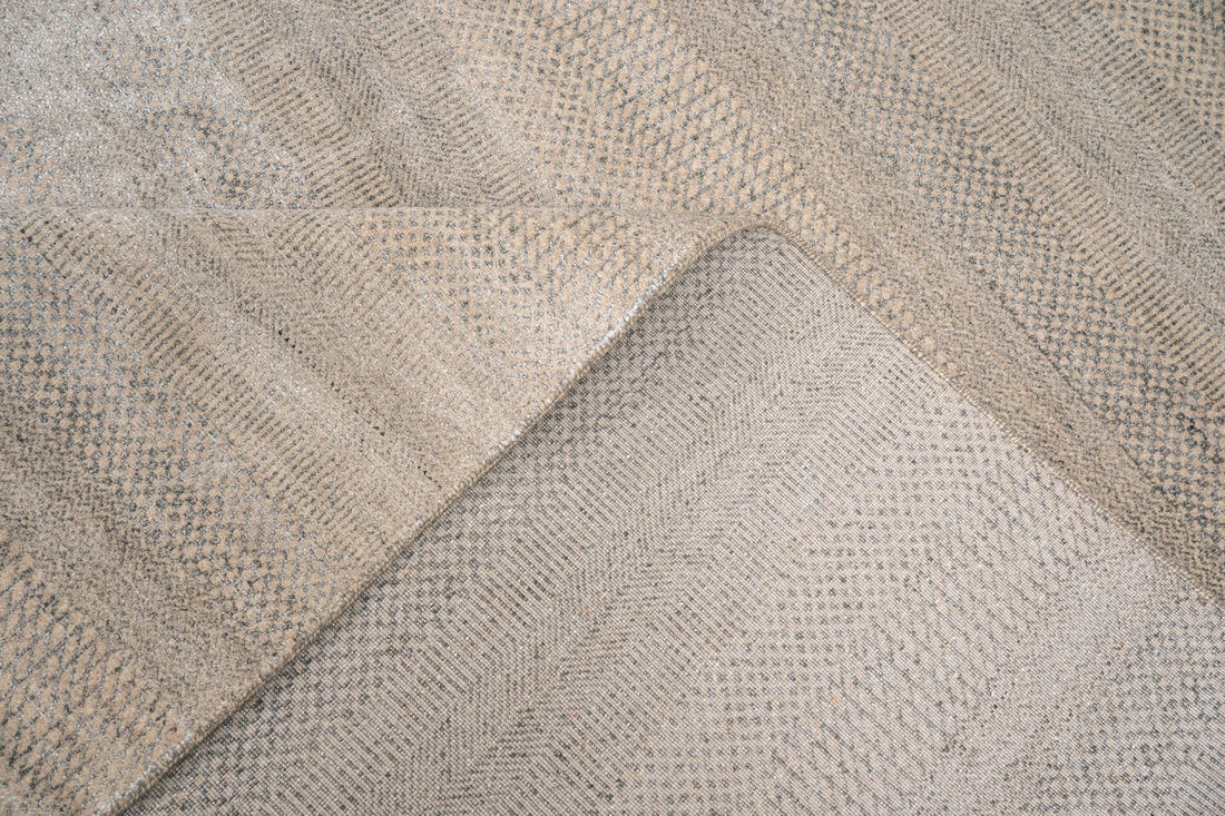 Handknotted Carpet, DIA- 1968 MCN, Desert Sand & Granite Gray