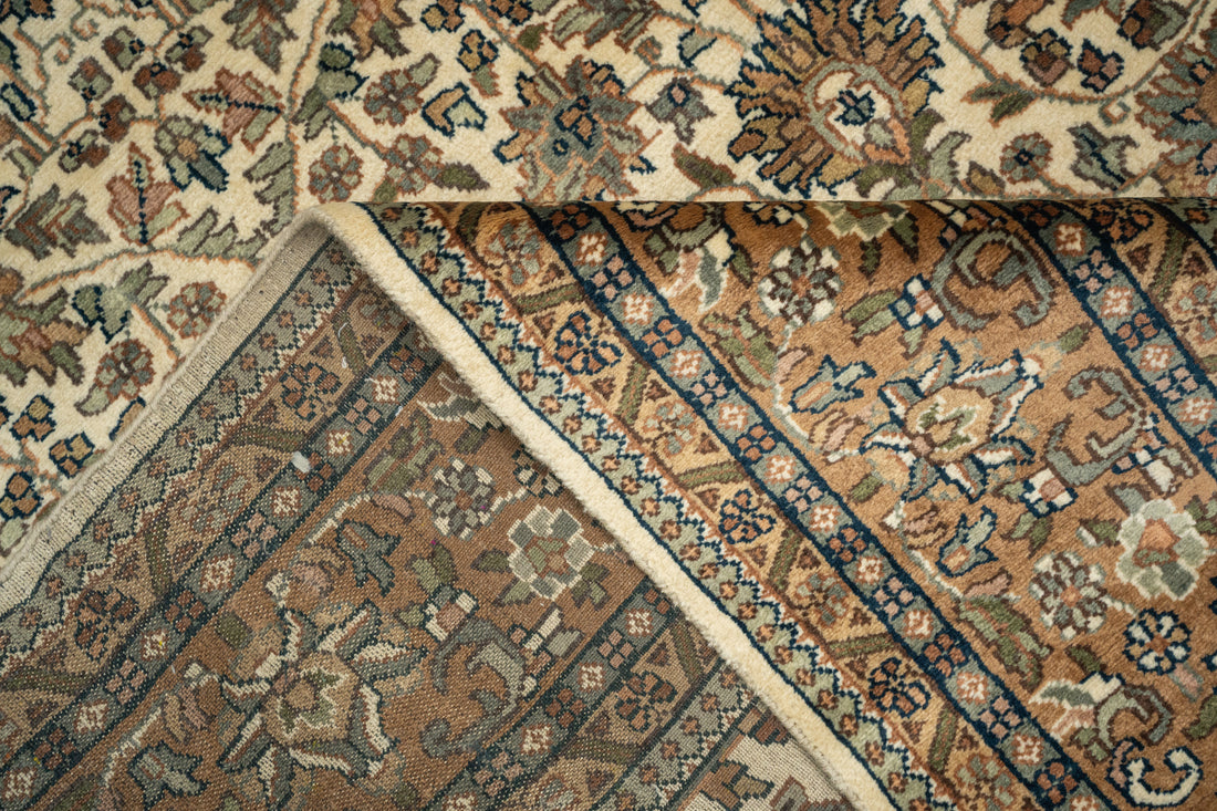 Handknotted Modern Carpet DIA- 325