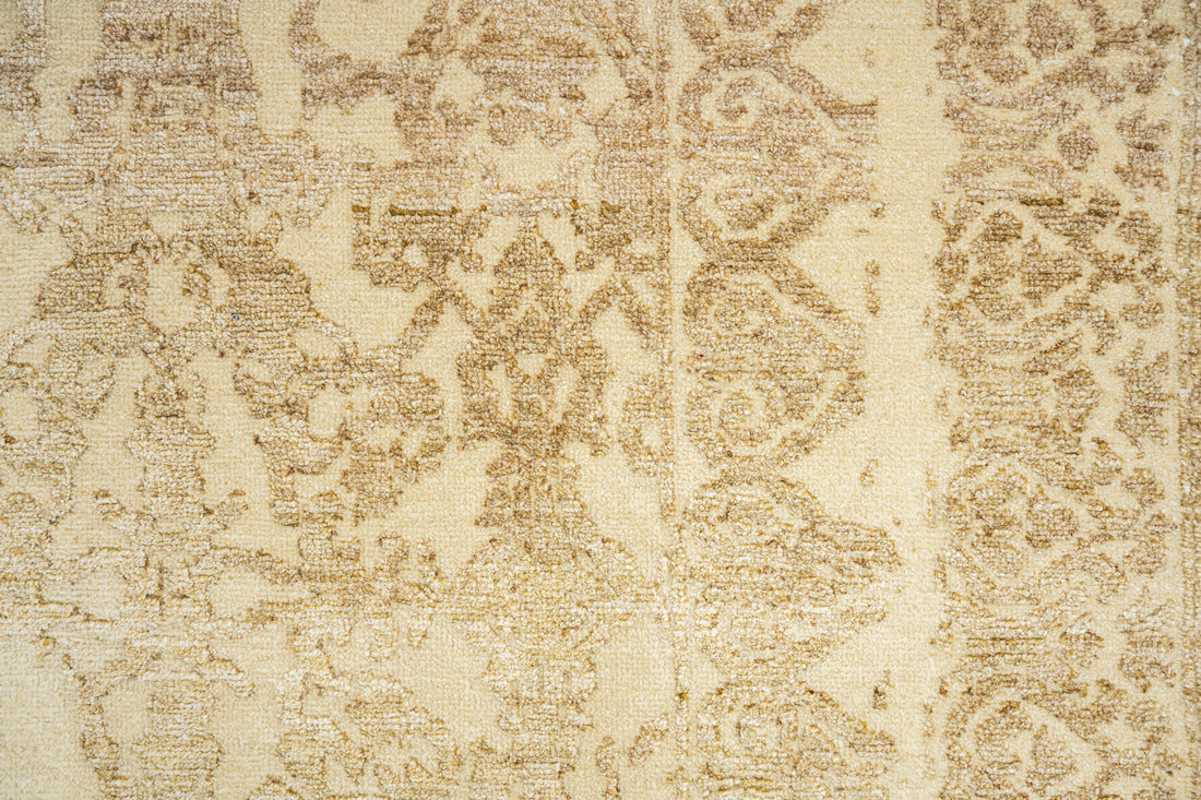 Handknotted Carpet, DIA-465 EKT-JK- 7, Dark Vanilla & Raw Umber