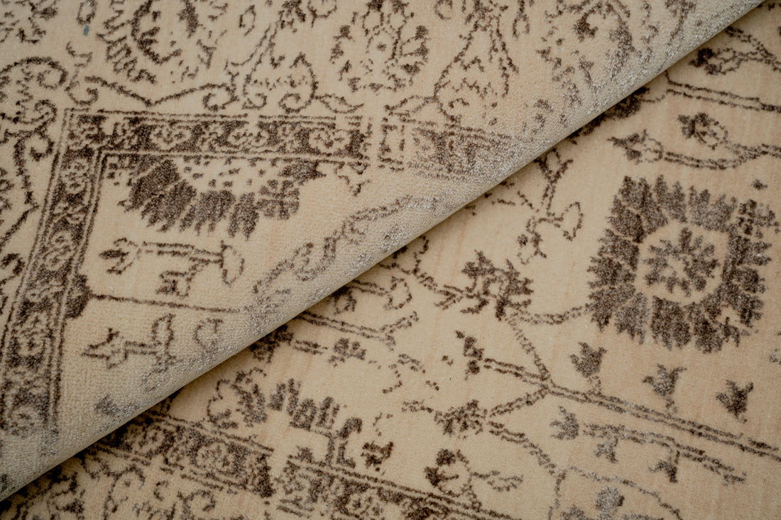 Handknotted Modern Carpet DIA- 191 VASE 3