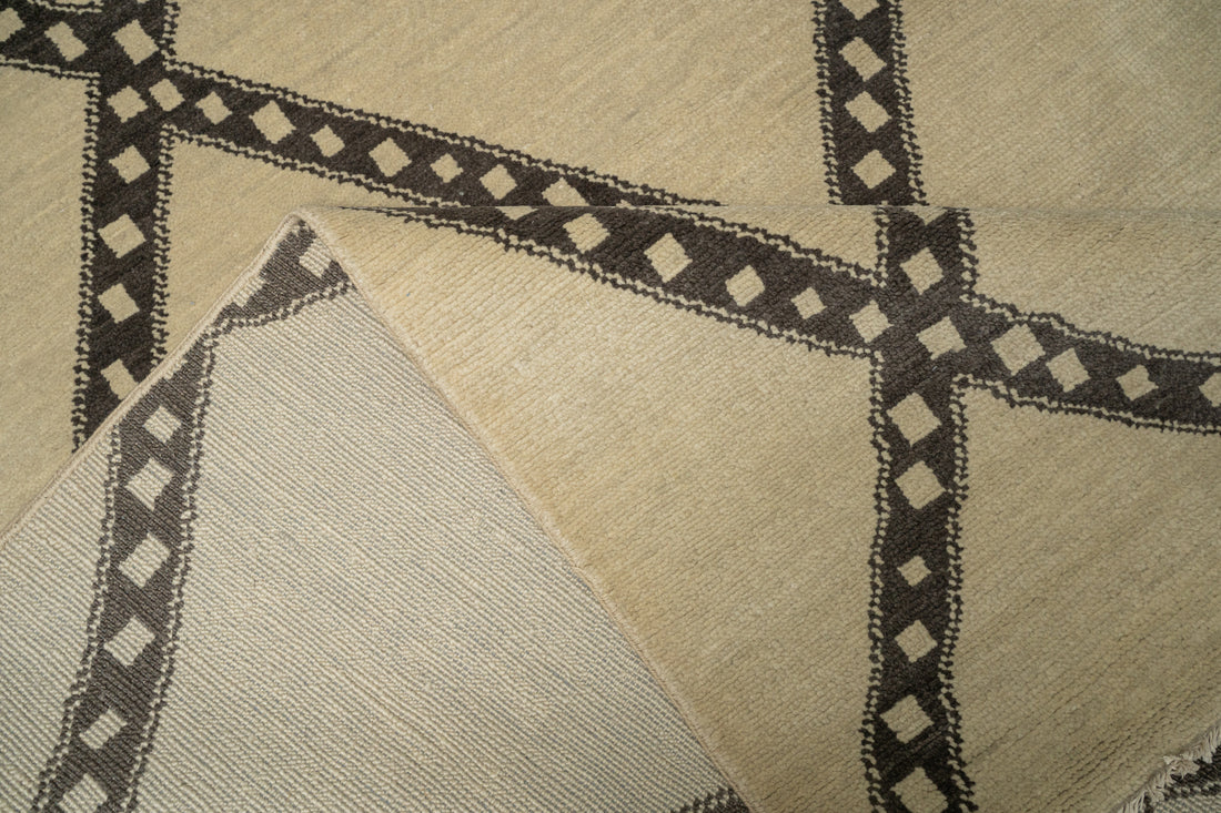 Handknotted Carpet, DIA- LINE 2, Desert & Sand Umber