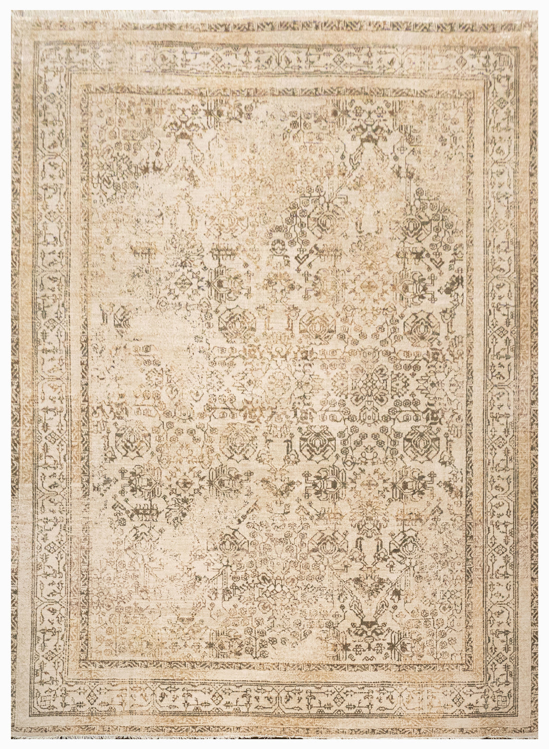 DIA - 773 OC 24- 165 Desert Sand & Pale Taupe