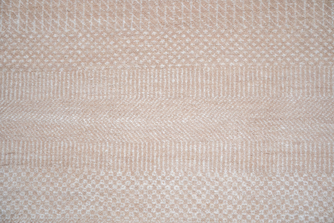 Handknotted Carpet DIA- 87 MCN,  Dark Vanilla & Platinum