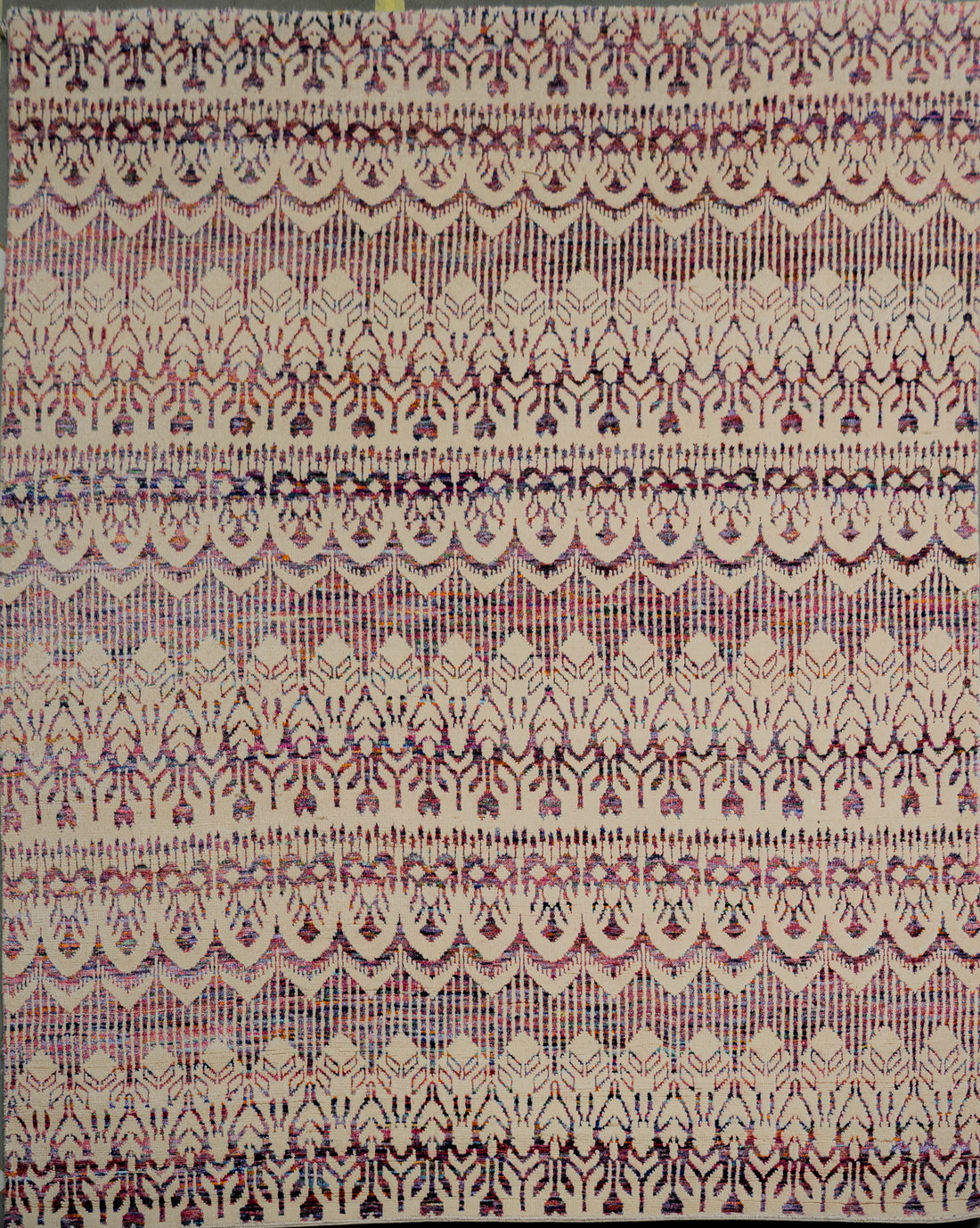 Handknotted Modern Carpet DIA- 3105