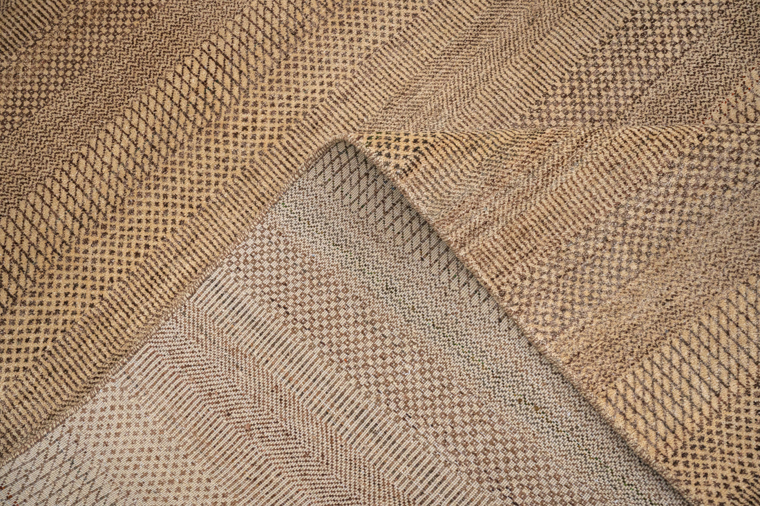 Handknotted Carpet, DIA - 958 MCN, Tan & Coffee