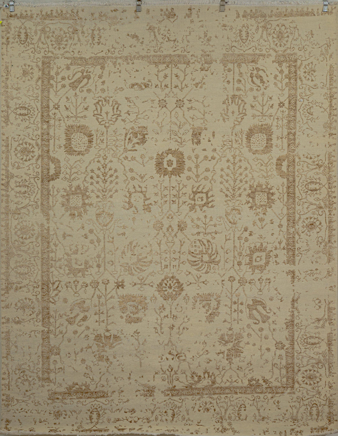 Handknotted Modern Carpet DIA- 4357 VASE 3