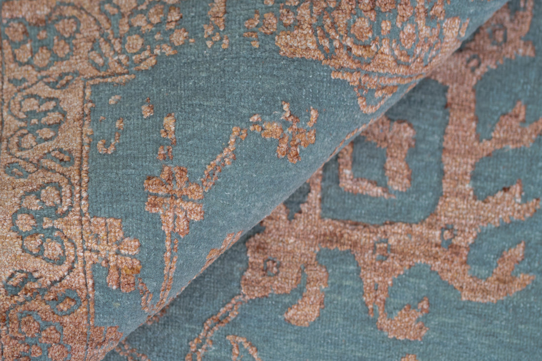 Handknotted Modern Carpet DIA- 1384 VASE 3