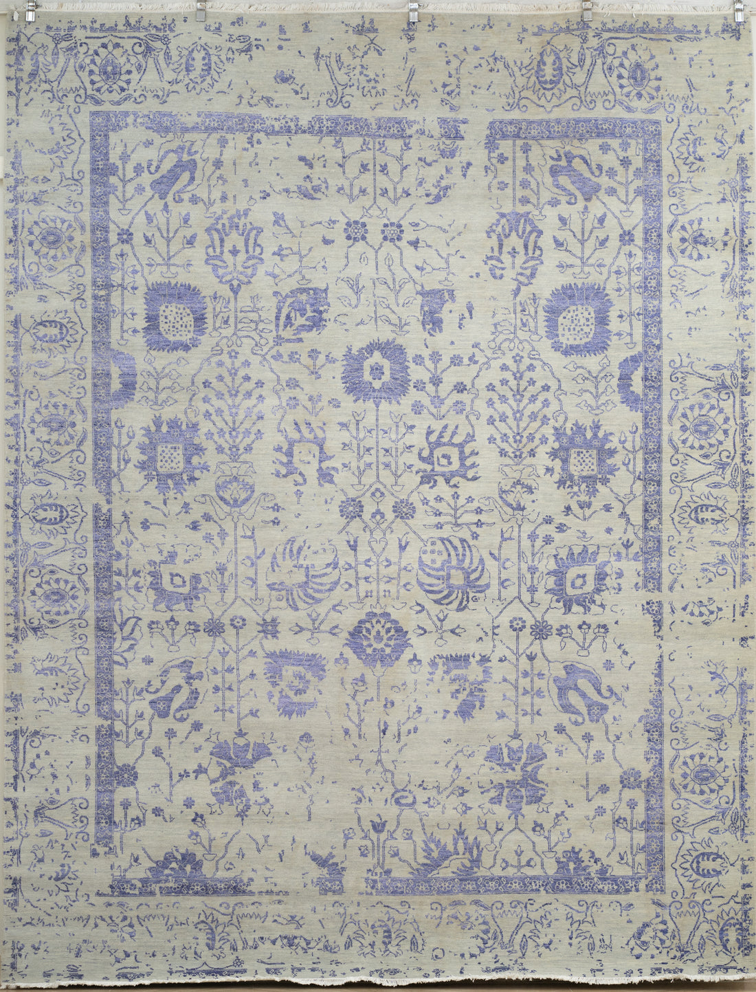 Handknotted Modern Carpet DIA- 4237 VASE 3