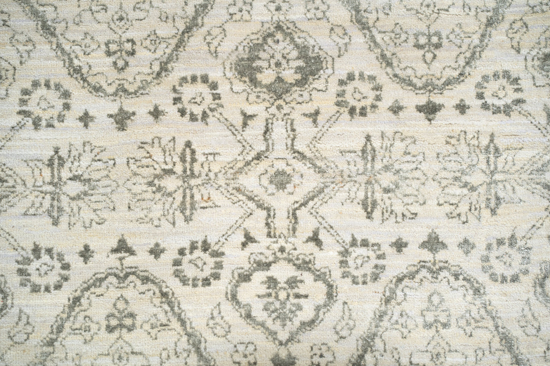 Handknotted Modern Carpet DIA- 810 HALI