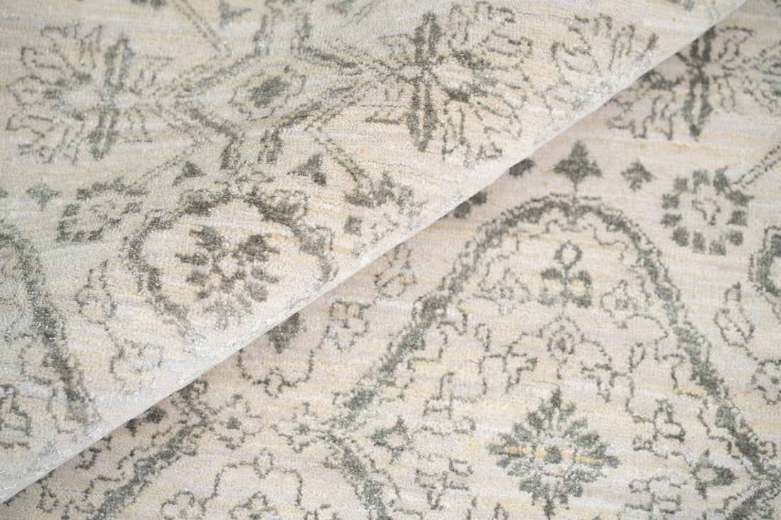 Handknotted Modern Carpet DIA- 810 HALI