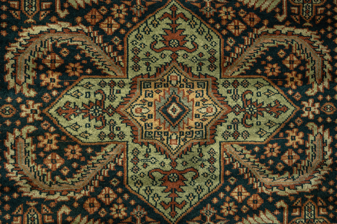 Handknotted Modern Carpet DIA- 97 BAKTYARI