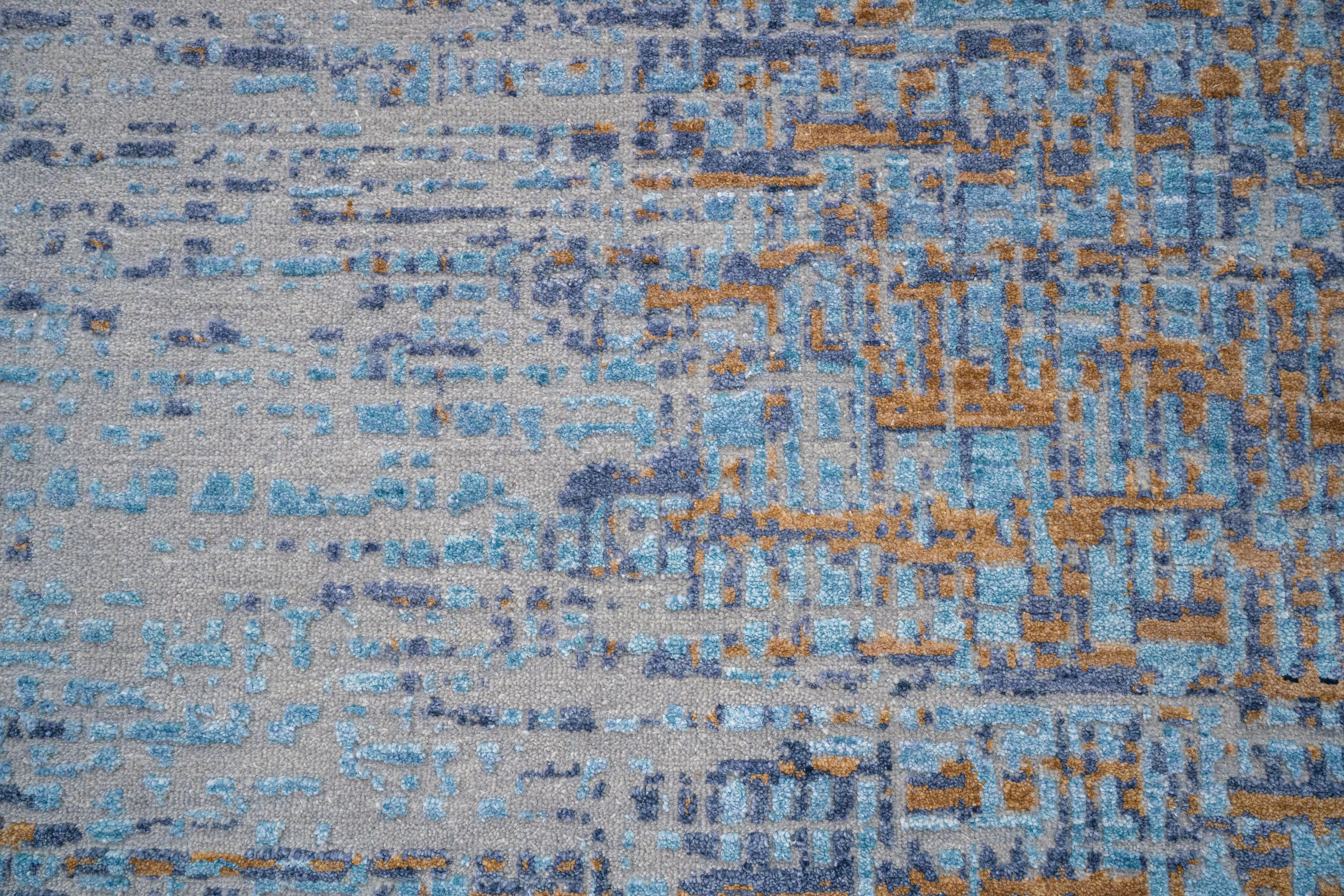 Handknotted Carpet, DIA: 0022 VS, Silver Chalice, Dark Sky Blue & Metallic Bronze
