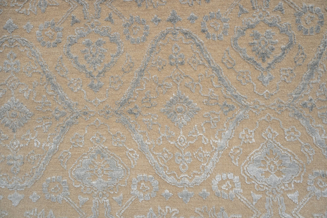 Handknotted Rug  DIA- 1000 DC HALI Tan & Philippine Gray