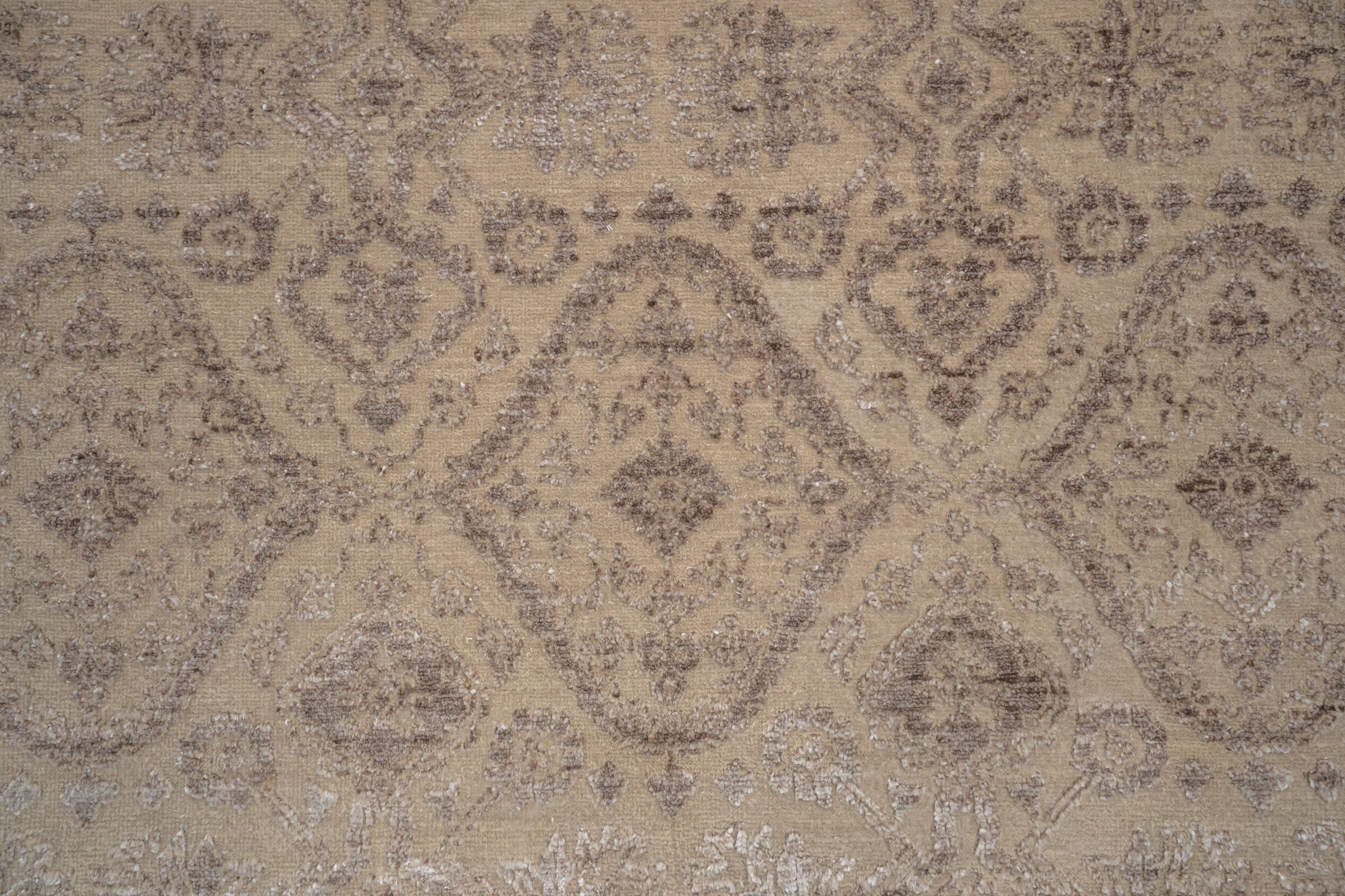 Handknotted Rug  DIA- 1001 HALI Grullo & Drab Camouflage
