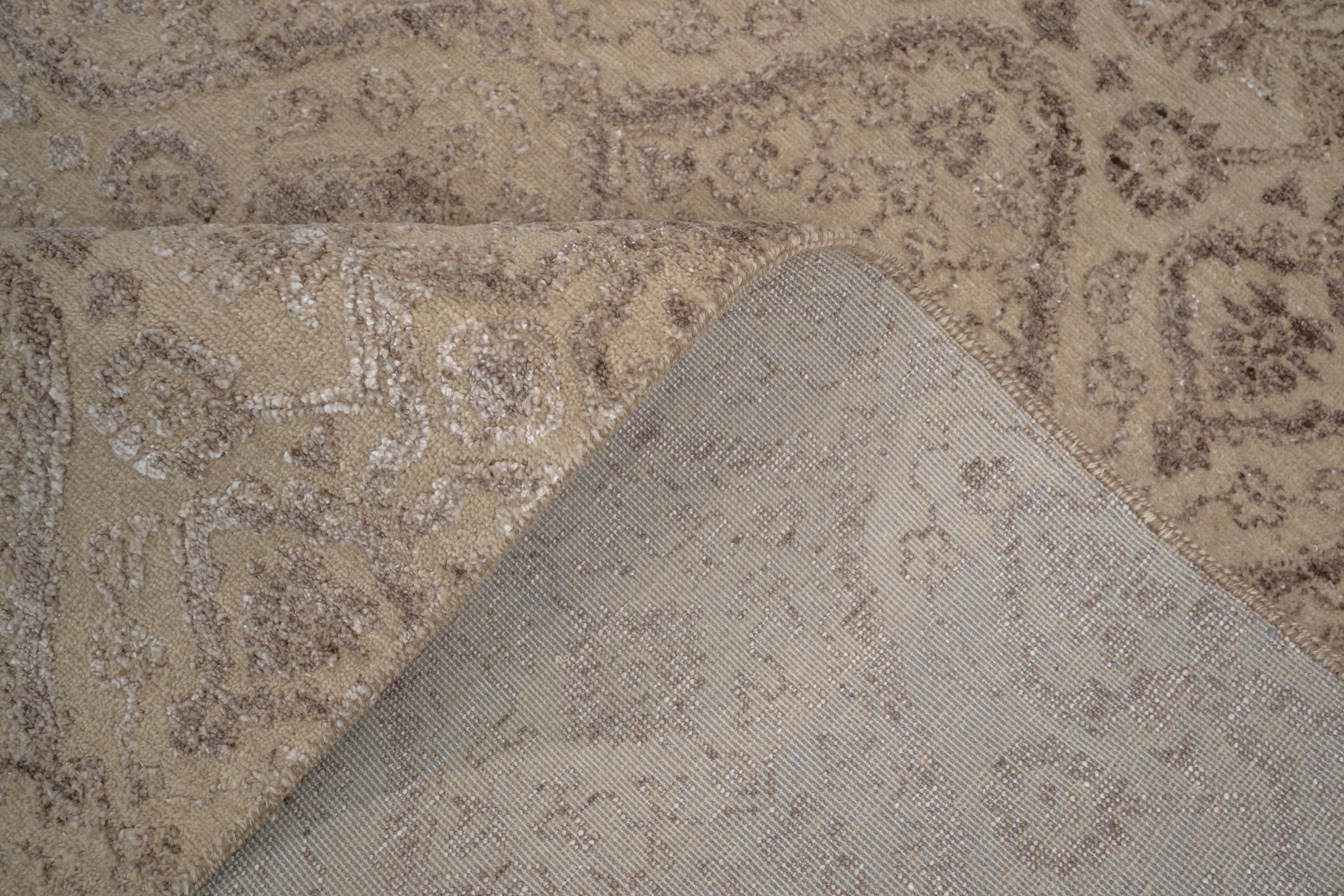 Handknotted Rug  DIA- 1001 HALI Grullo & Drab Camouflage