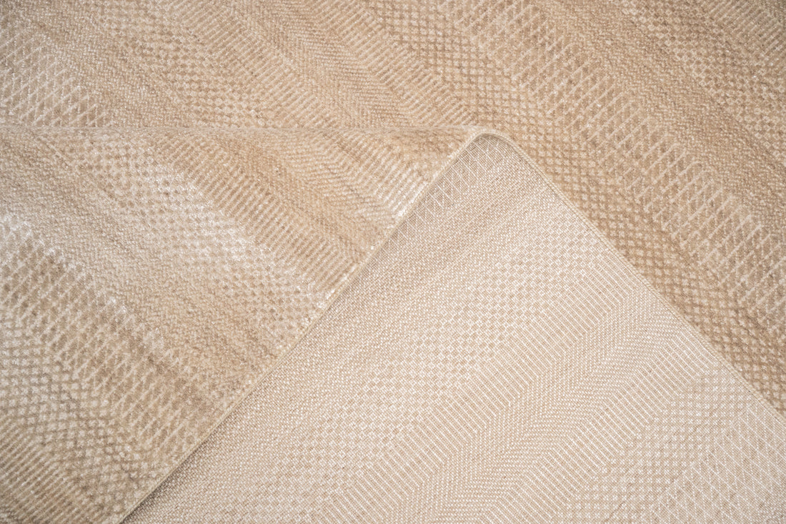 Handknotted Carpet, DIA- 1037 MCN, Taupe & Ivory