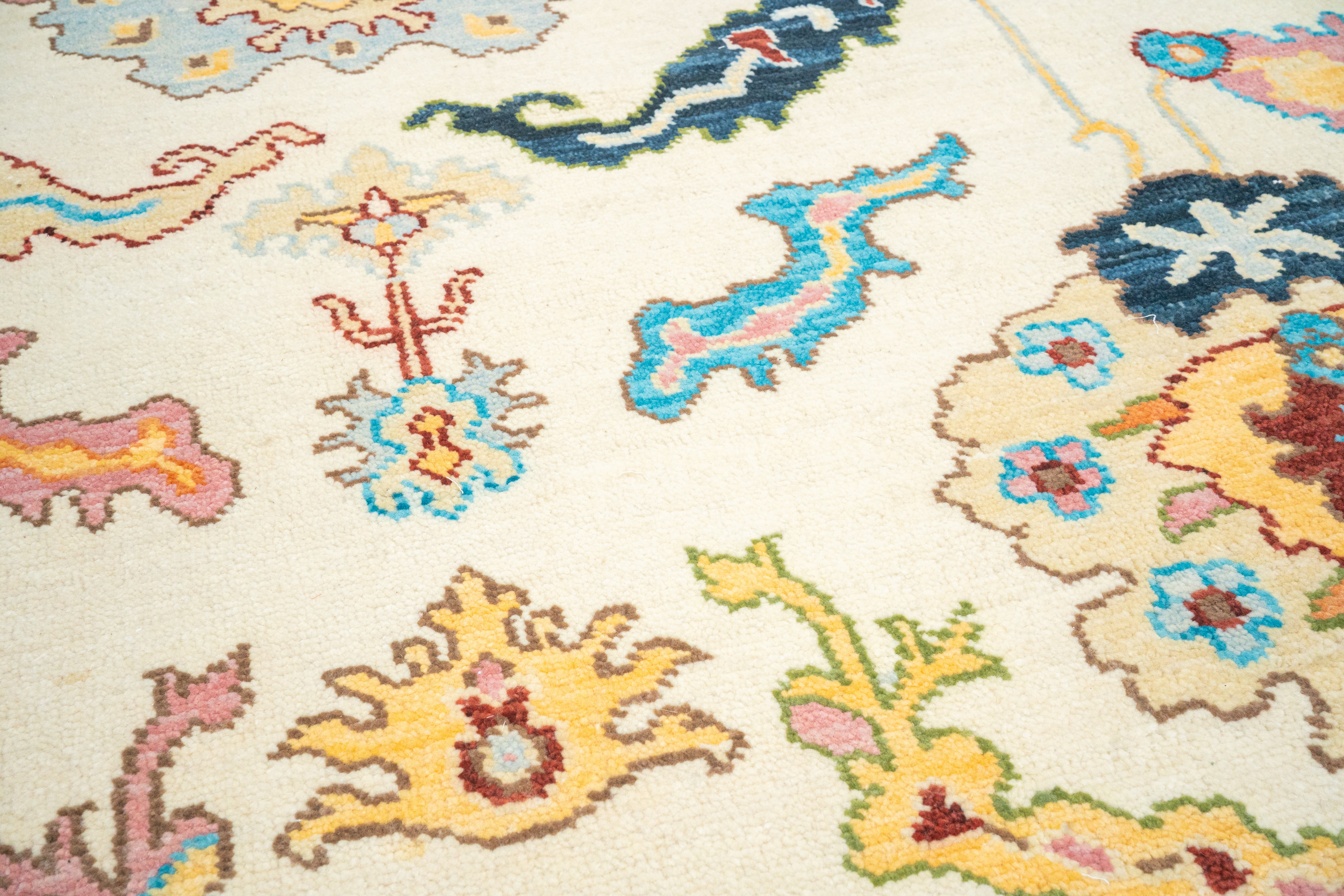 Handknotted Carpet, DIA- 1048 OUSHAK, MULTI COLOR