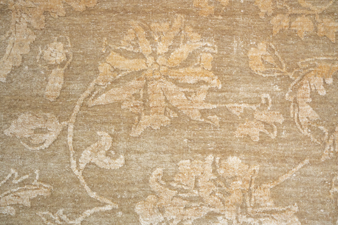 Handknotted Modern Carpet DIA- 1053 JK-A Tan & Desert Sand
