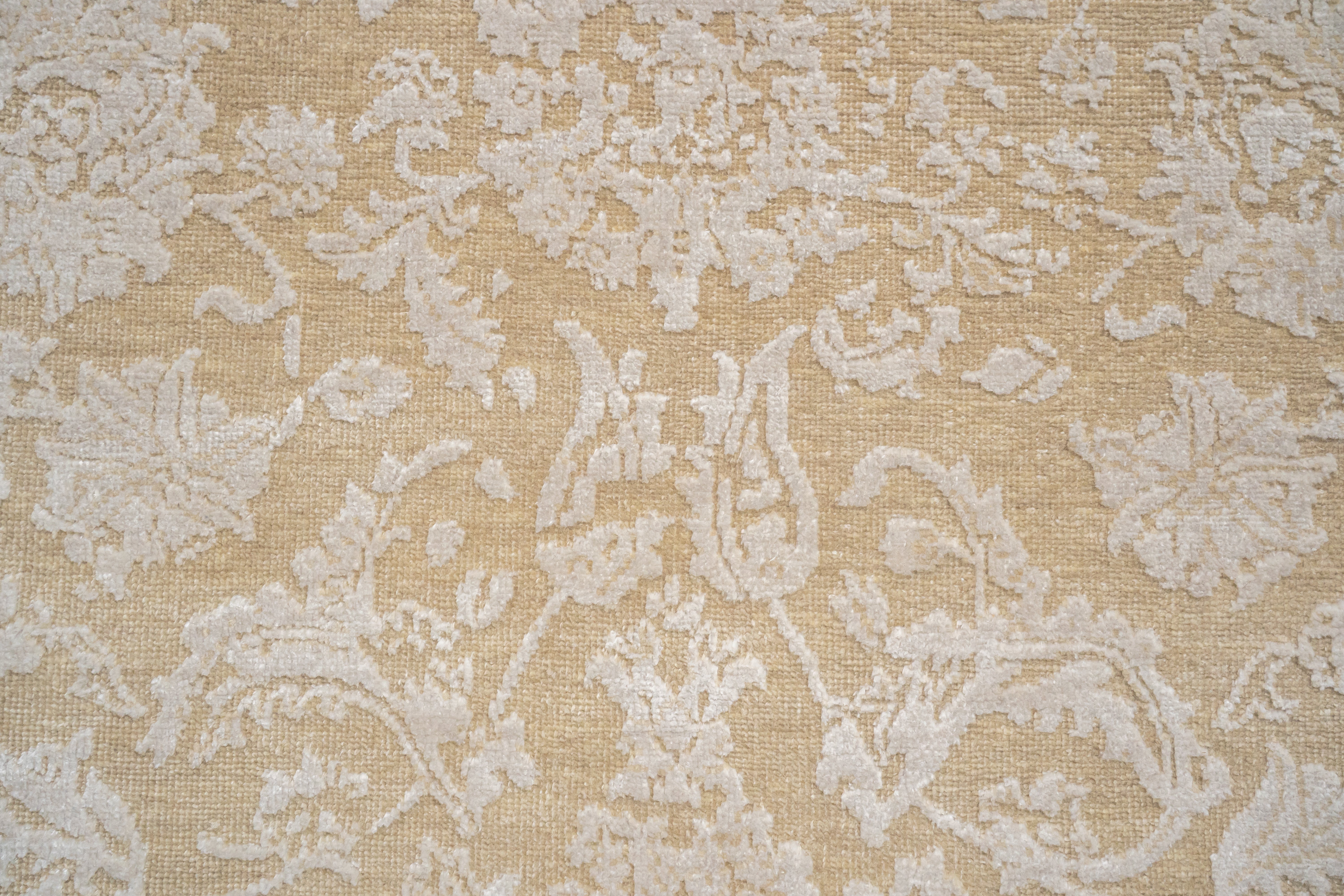 Handknotted Rug  DIA- 1059 JKA Tan & Dust Storm