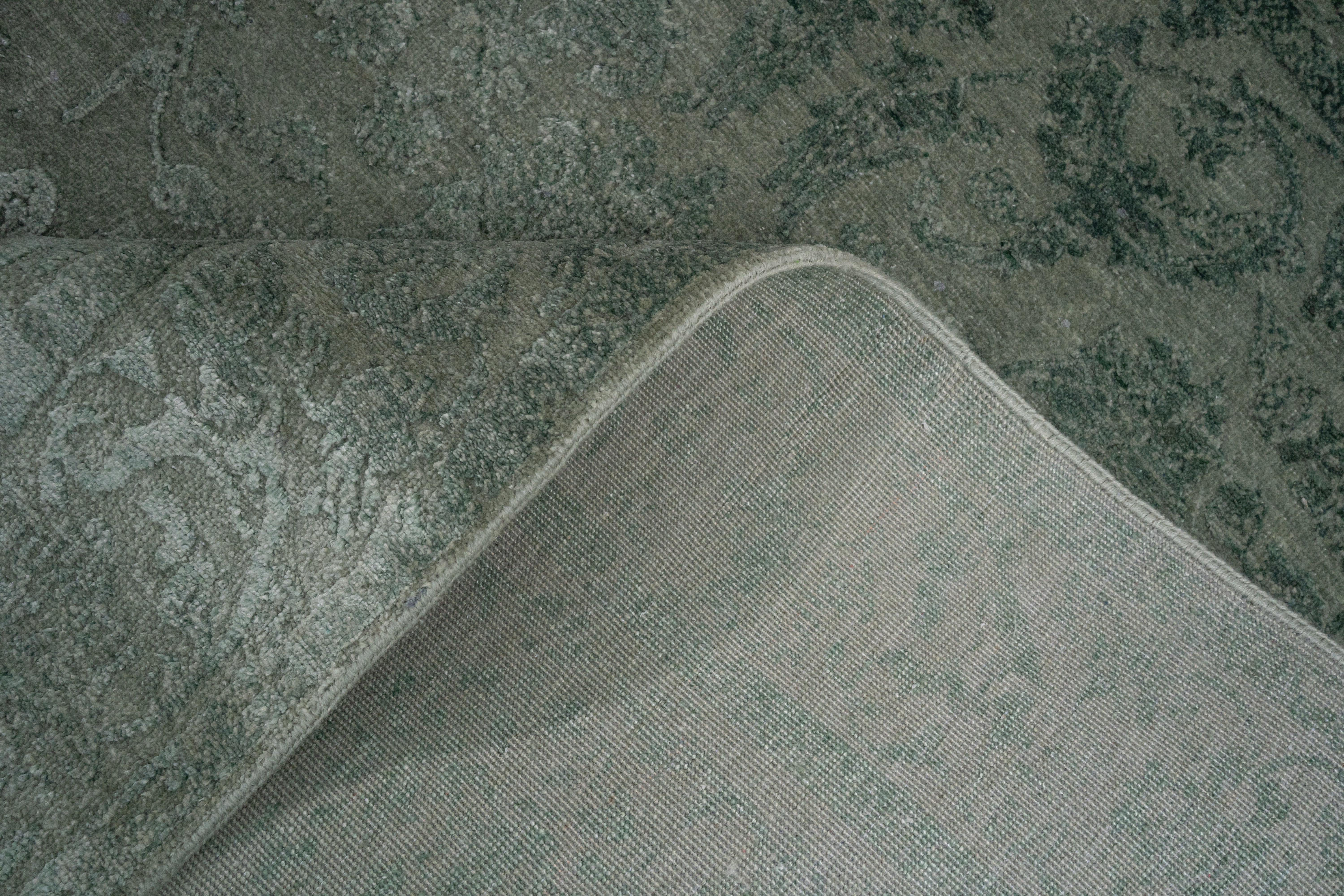 Handknotted Rug  DIA- 1067 JK-A Granite Gray & Outer Space