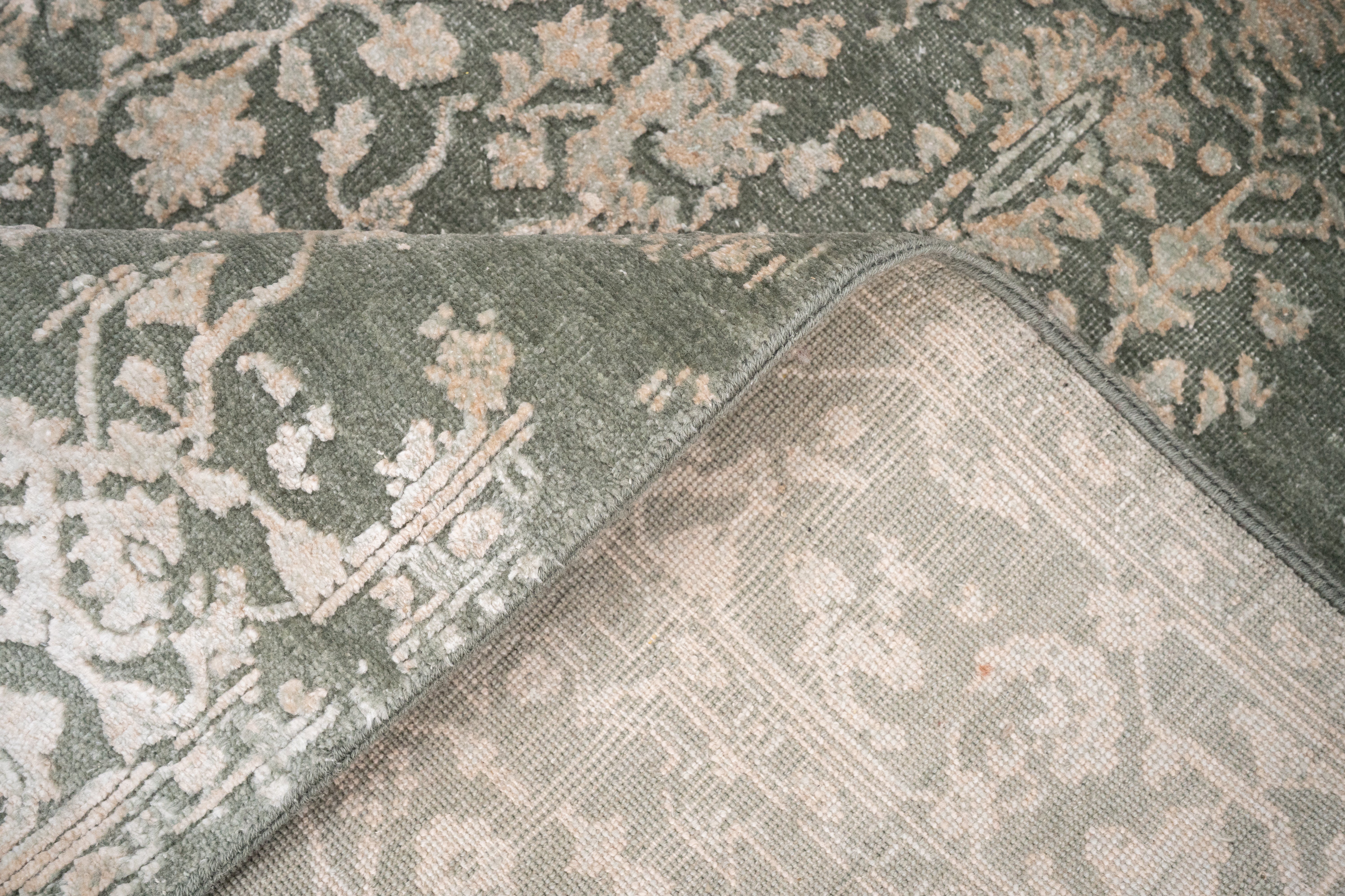 Handknotted Carpet DIA: 1070 SERAPI, Nickel, Tan & Grullo