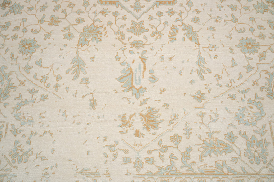 HandKnotted Rug DIA- 1075 SERAPI Pearl, French Beige & Ash Gray