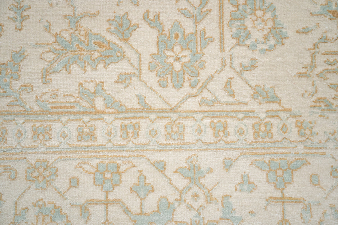 HandKnotted Rug DIA- 1075 SERAPI Pearl, French Beige & Ash Gray