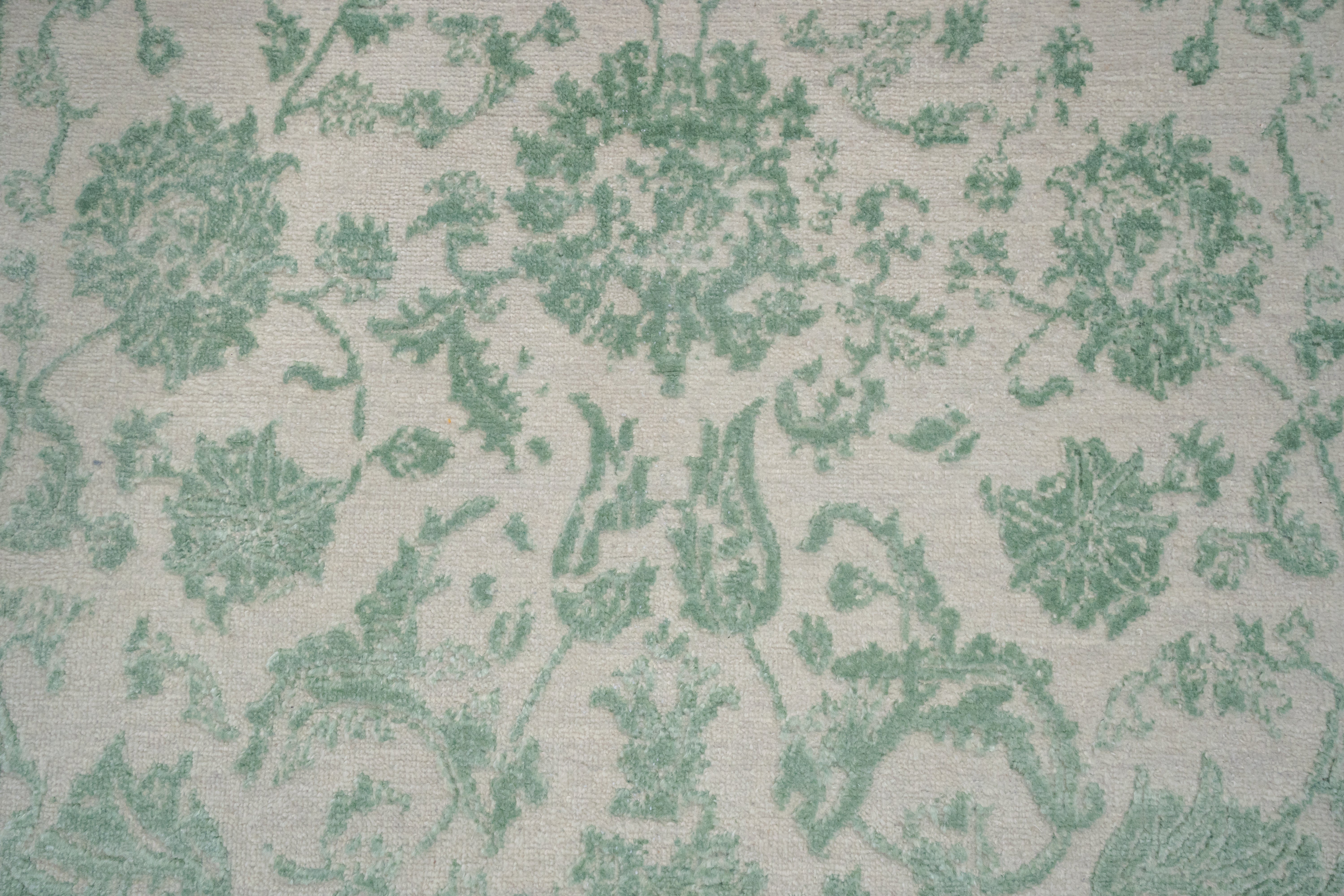 Handknotted Rug  DIA- 1076 JKA White Coffee & Morning Blue