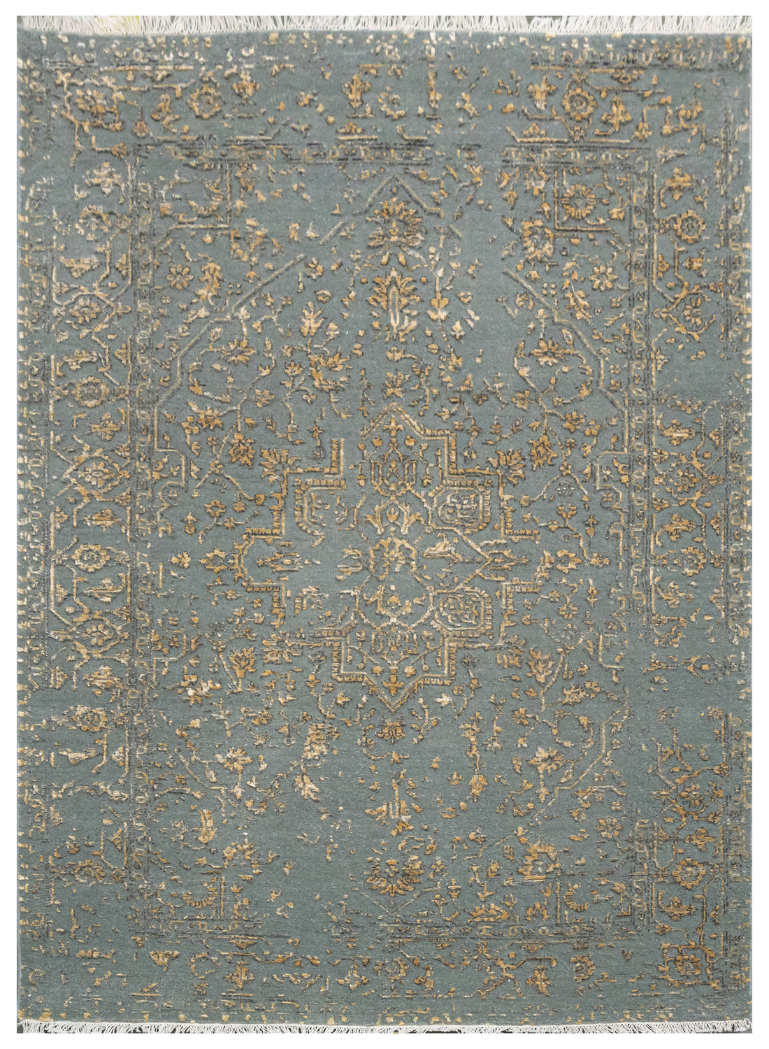 Handknotted Rug  DIA- 1078 SERAPI Gray & Light French Beige