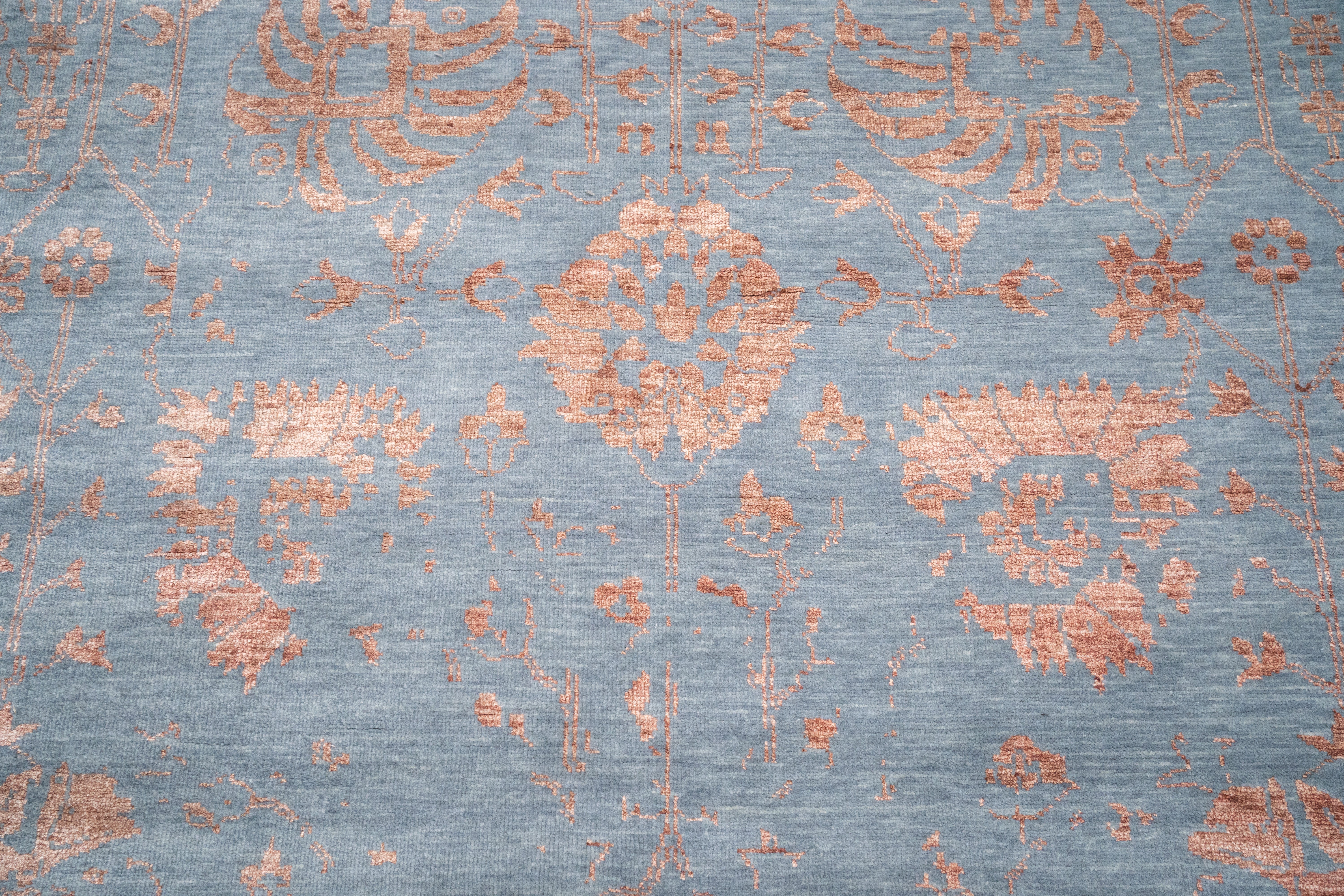 Handknotted Carpet, DIA: 1084 VASE 3, J. Blue & Copper