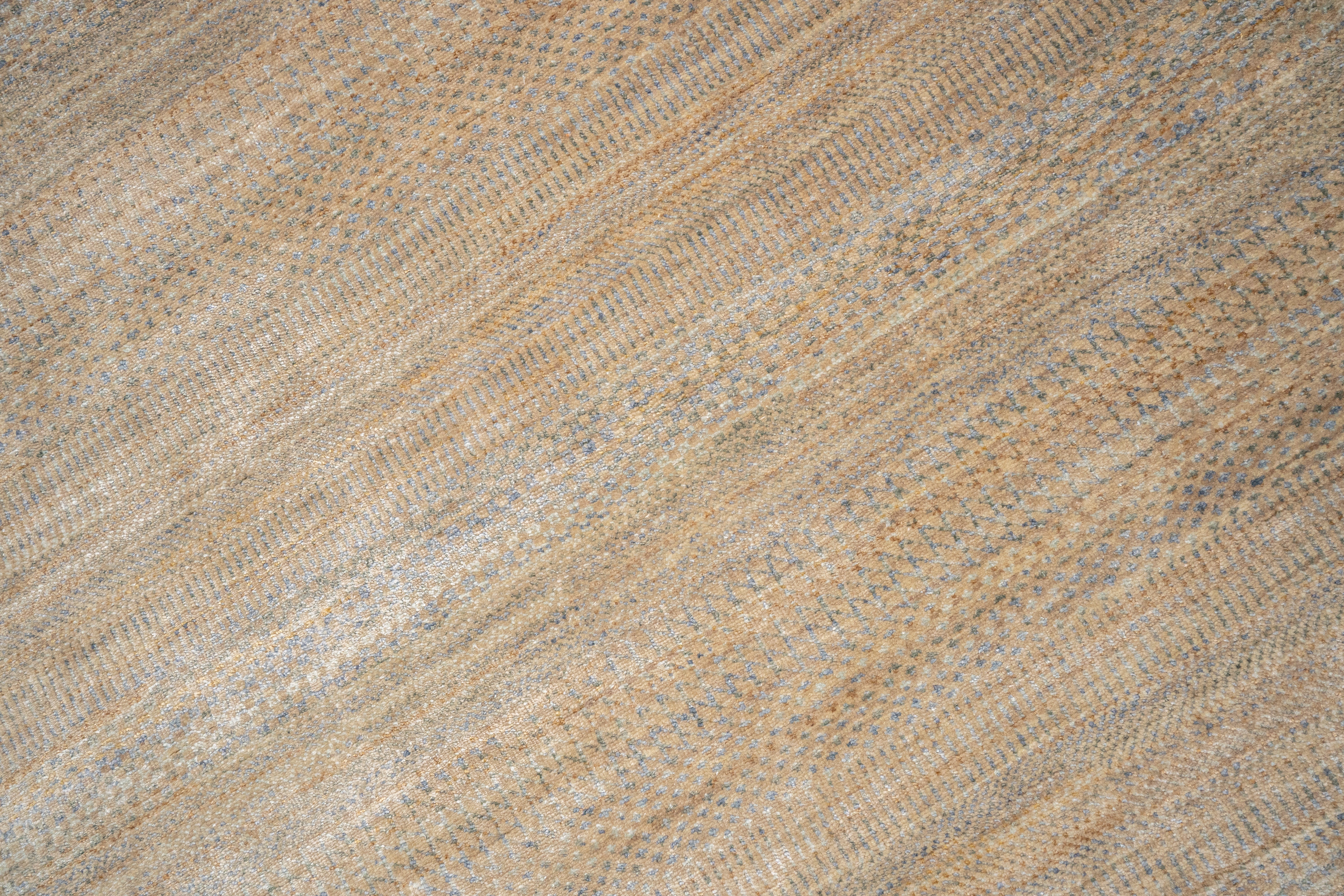 Handknotted Carpet, DIA- 1085 MCN,  French Beige & Grullo