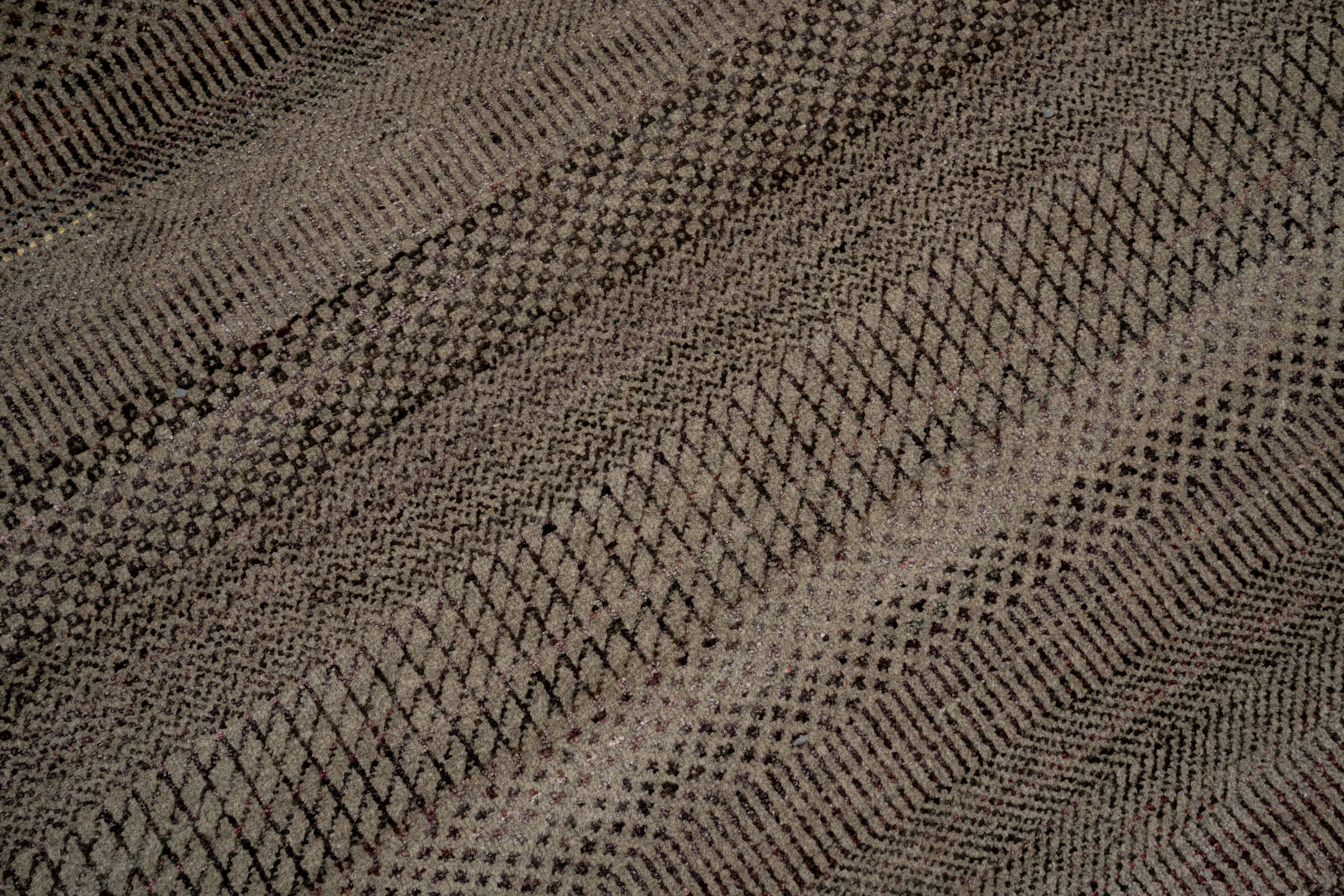 DIA- 1004, Handknotted Carpet,