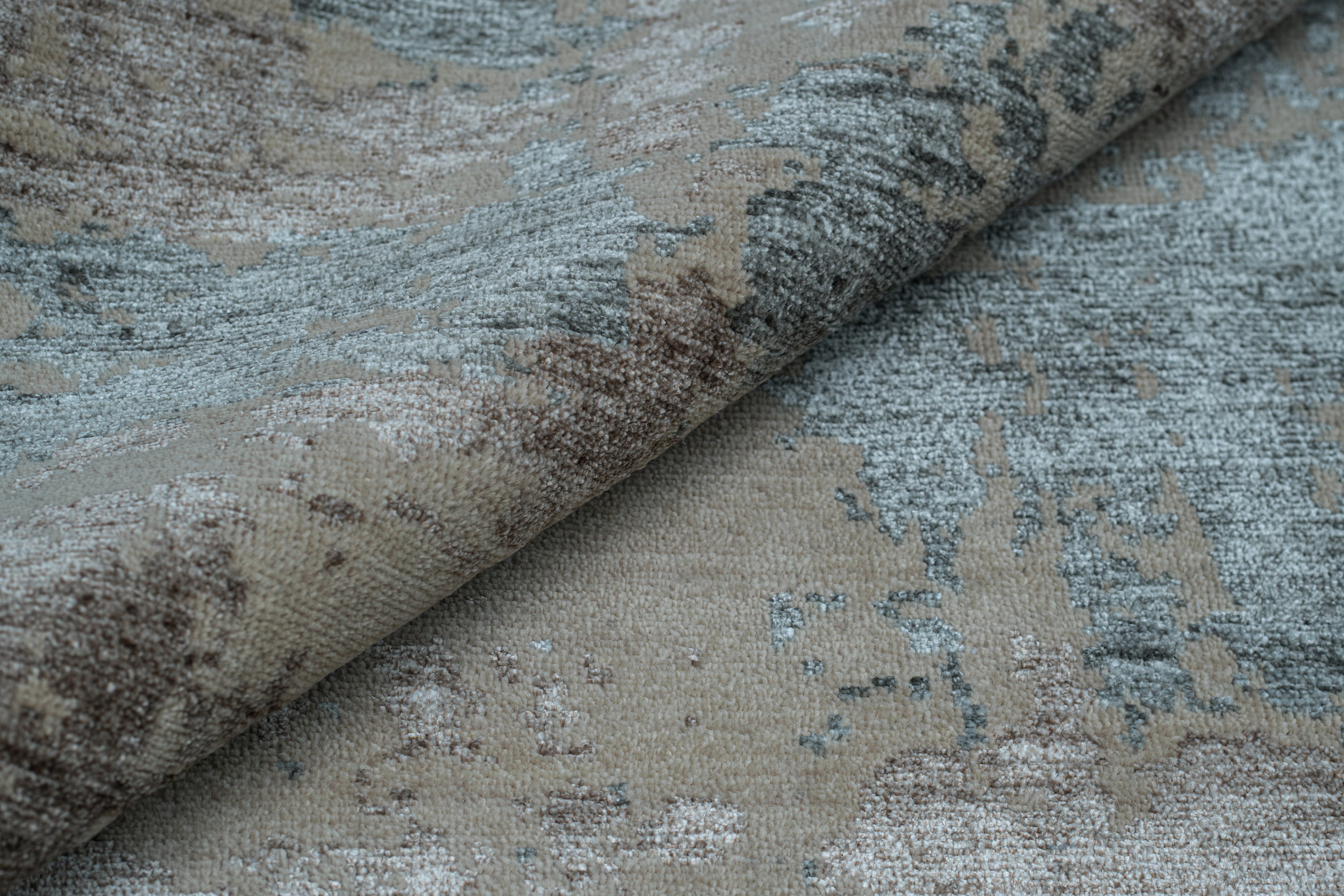 Abstract Design Handknotted Carpet DIA- 116