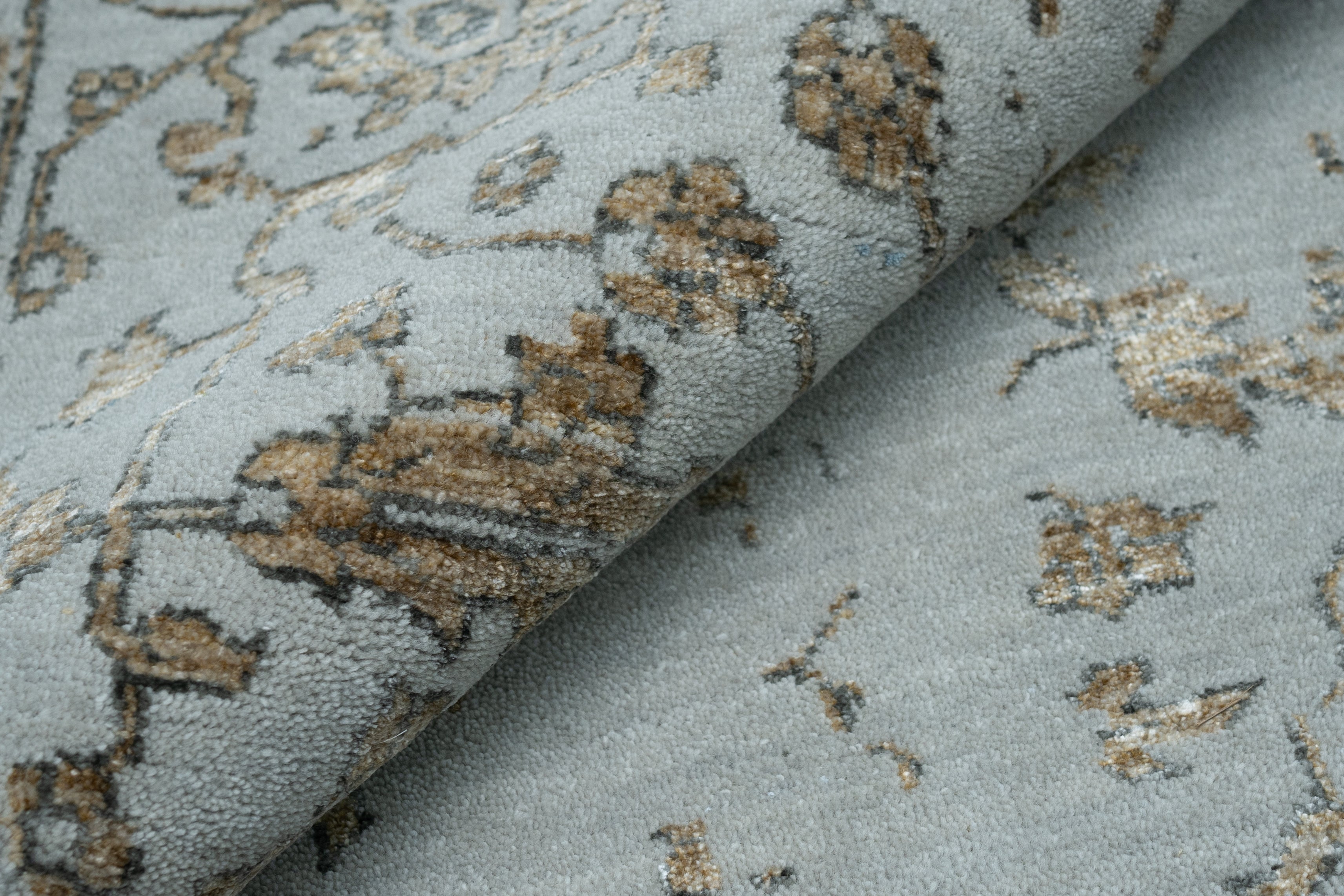 Handknotted Modern Carpet DIA- 1602 SERAPI