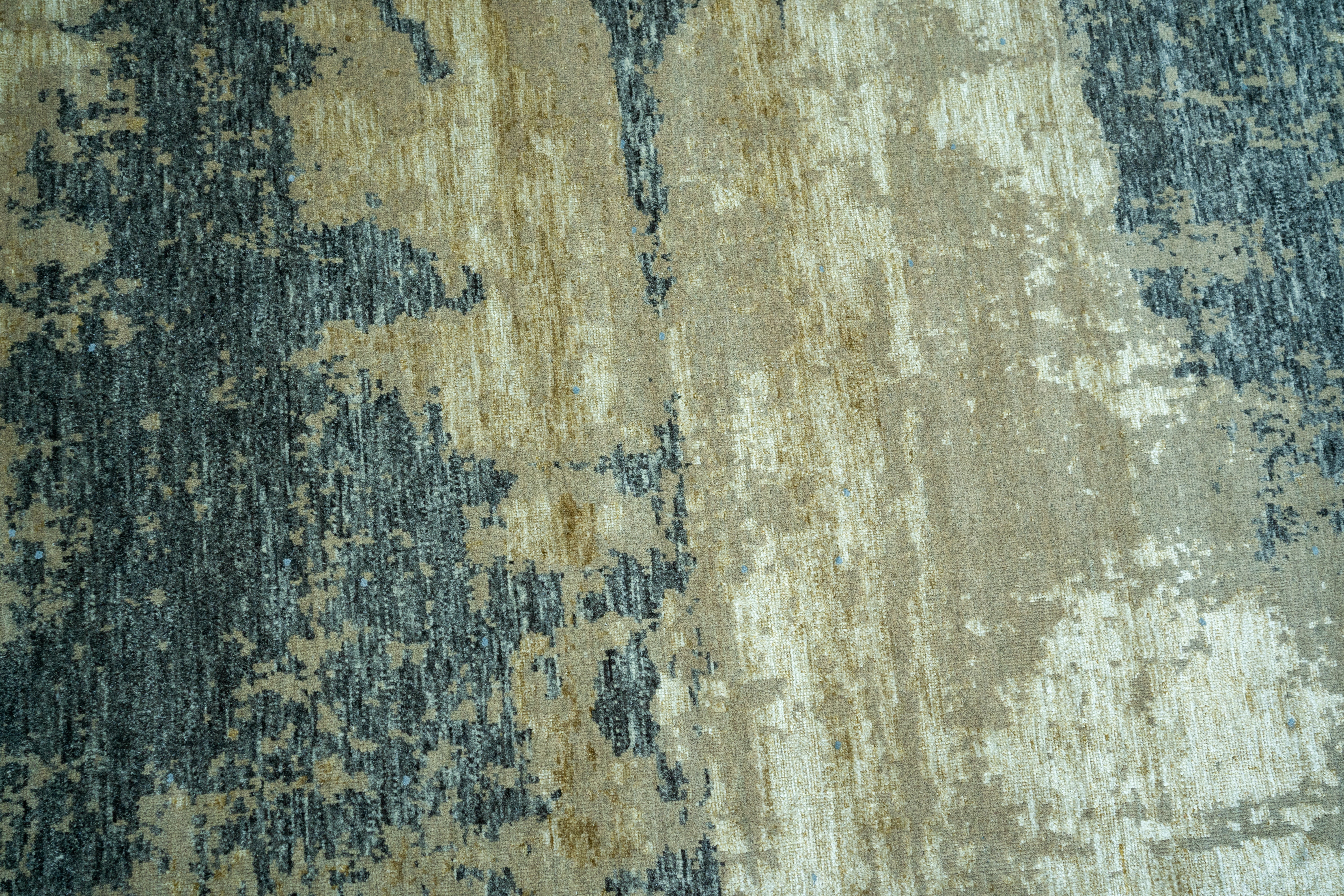 Abstract Design Handknotted Carpet DIA- 1635