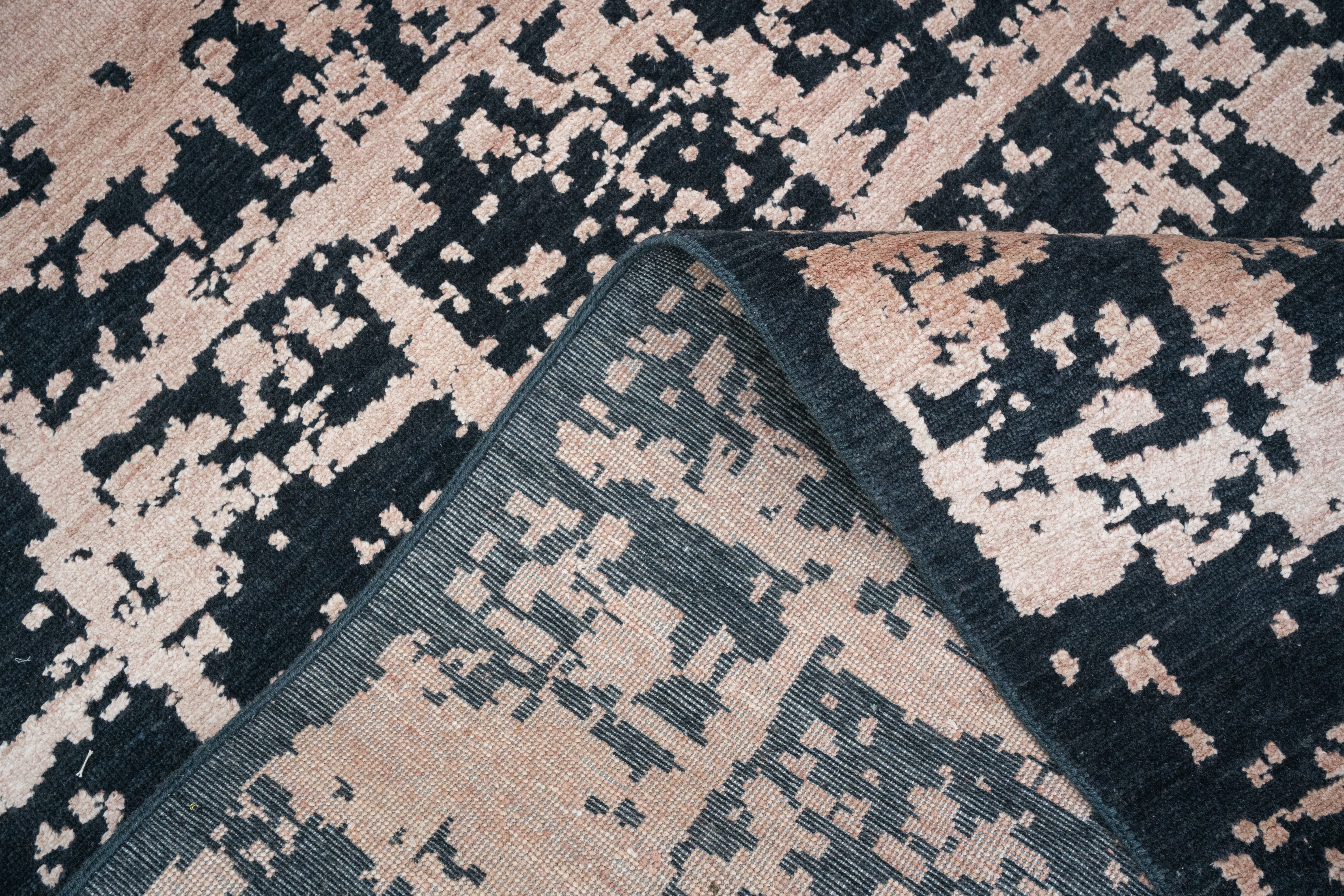 Abstract Design  Handknotted Carpet DIA- 117 GALAXY CHECK, Gunmetal & Pale Taupe