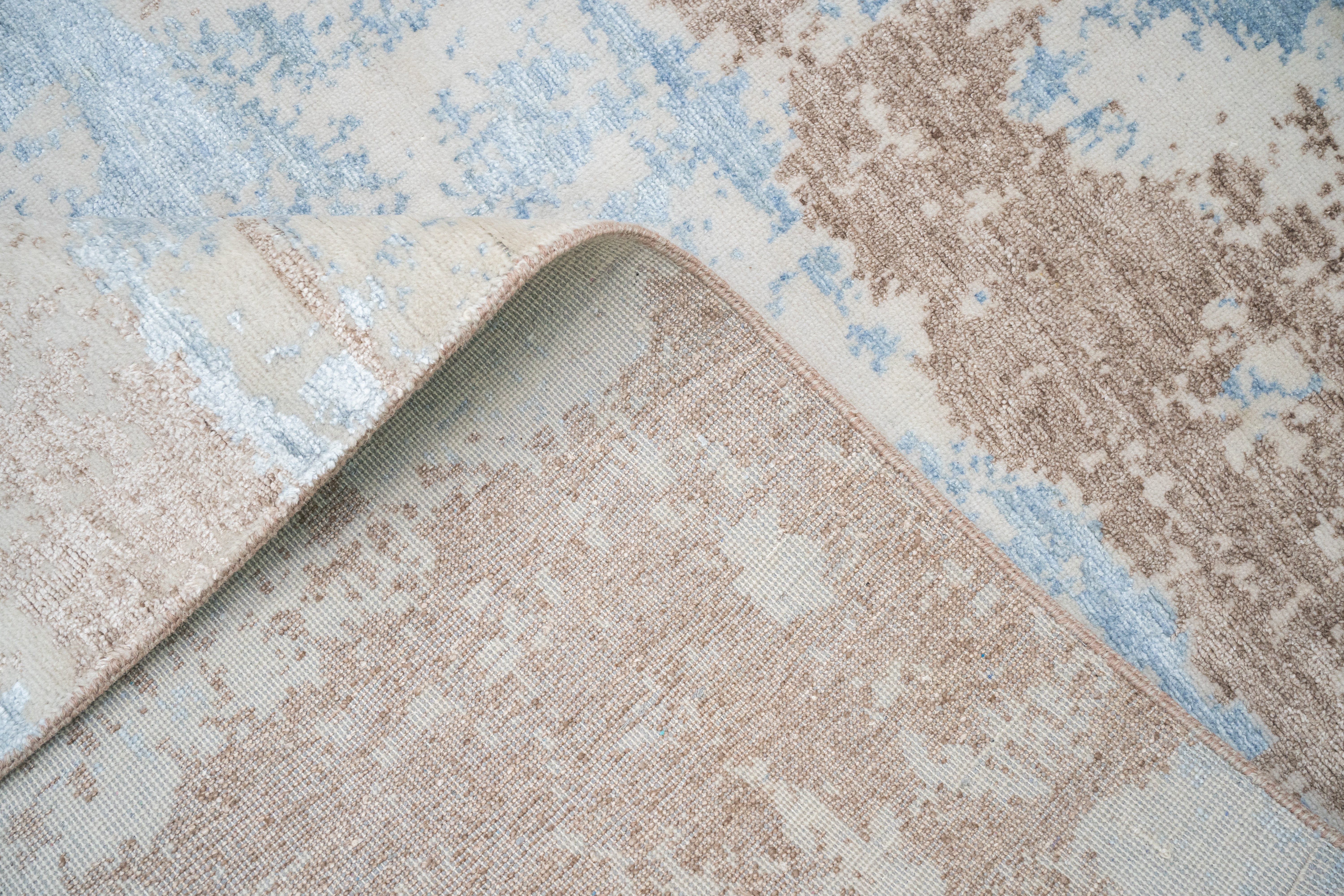 Abstract Design  Handknotted Carpet DIA- 117 GALAXY 23, Chinese Silver, Cinereous & Cadet Grey