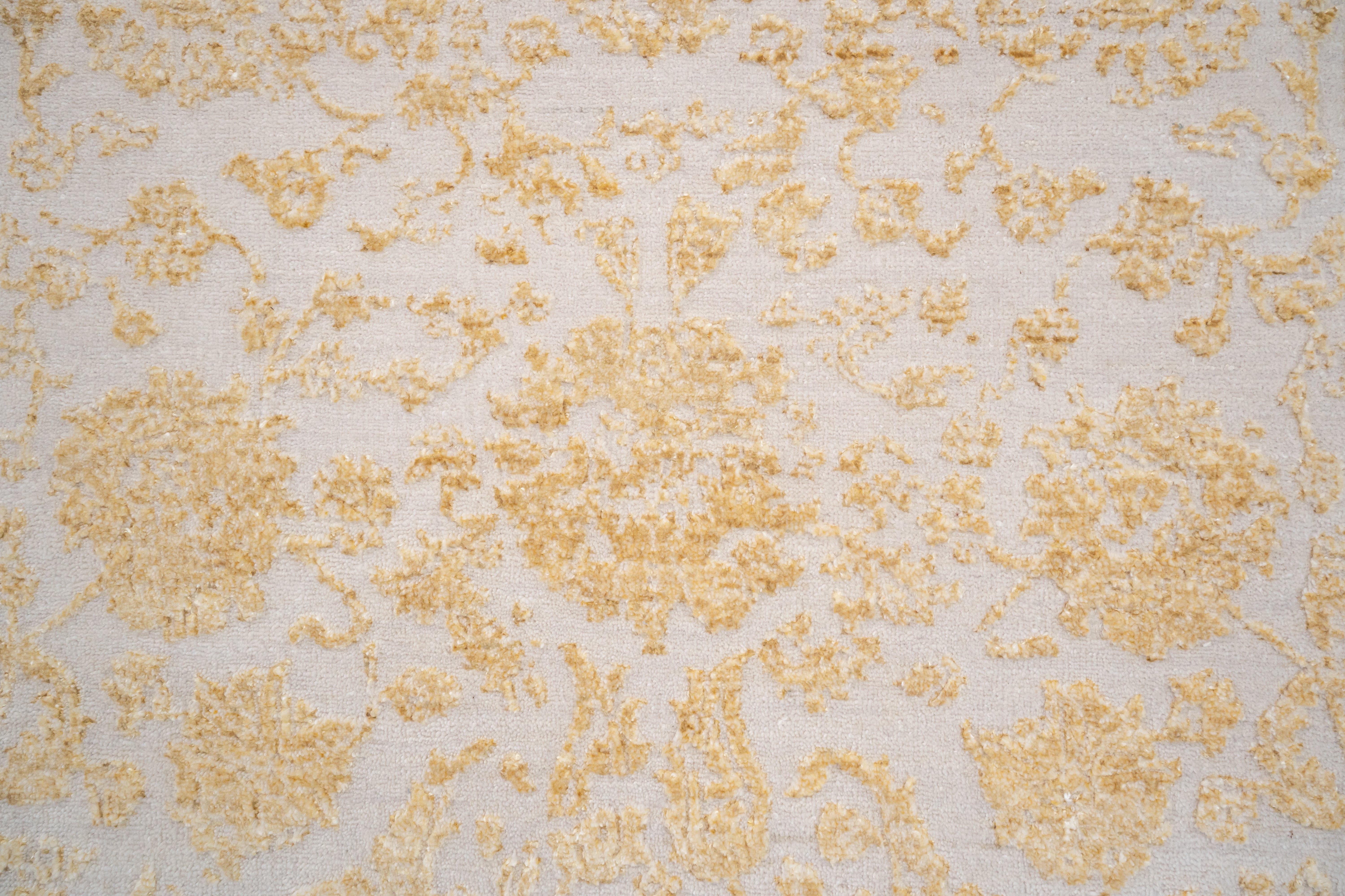 Handknotted Rug  DIA- 119 JK-A Dust Storm & Gold